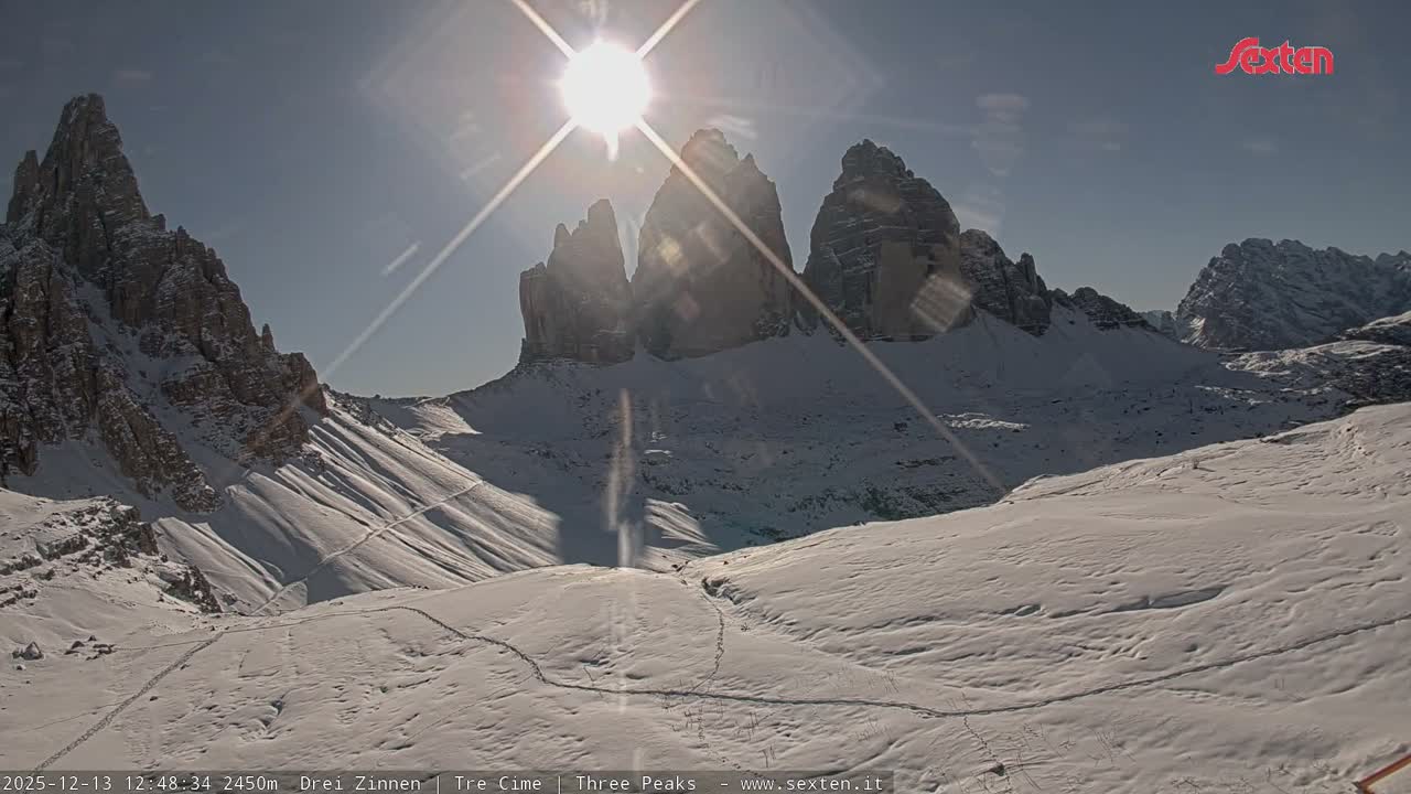 3 Zinnen Dolomites ,Tre Cime di Lavaredo (Three Peaks of Lavaredo) Live Cam - Belluno, Veneto, Italy