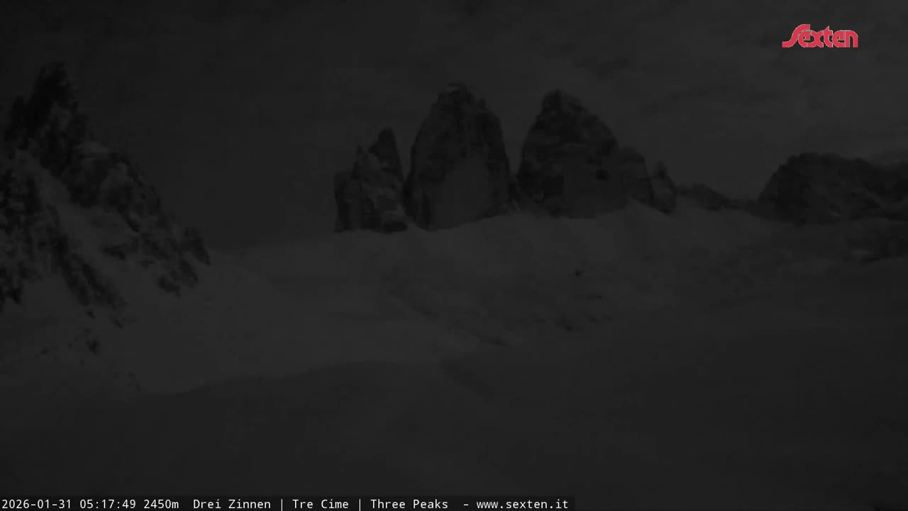 3 Zinnen Dolomites ,Tre Cime di Lavaredo (Three Peaks of Lavaredo) Live Cam - Belluno, Veneto, Italy