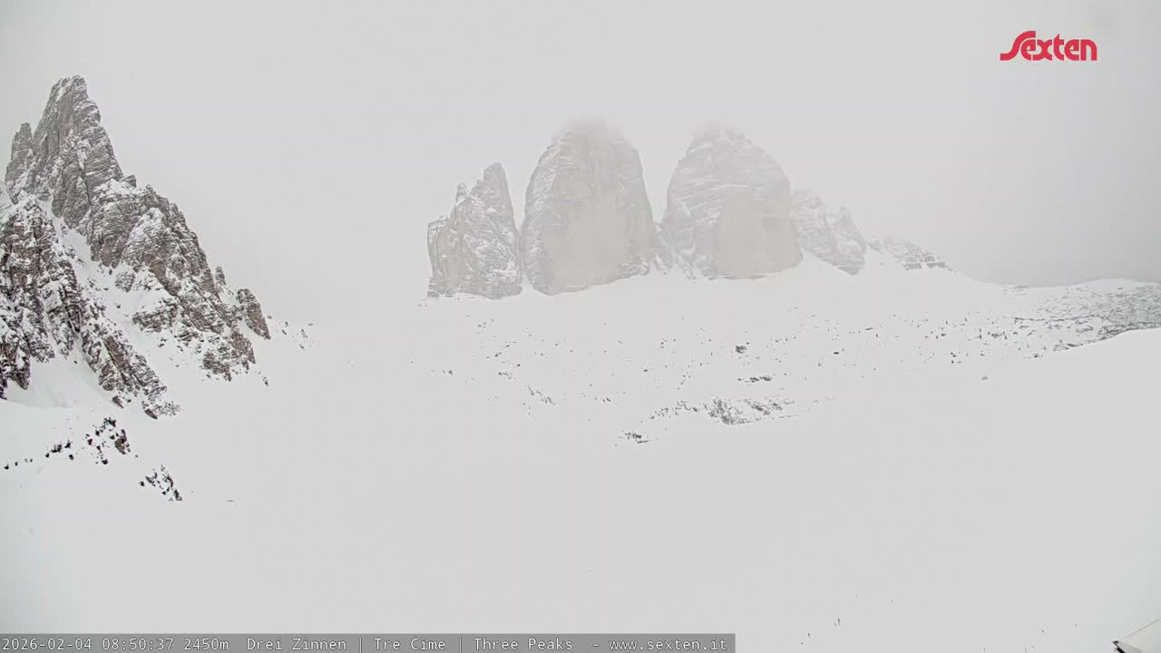 3 Zinnen Dolomites ,Tre Cime di Lavaredo (Three Peaks of Lavaredo) Live Cam - Belluno, Veneto, Italy