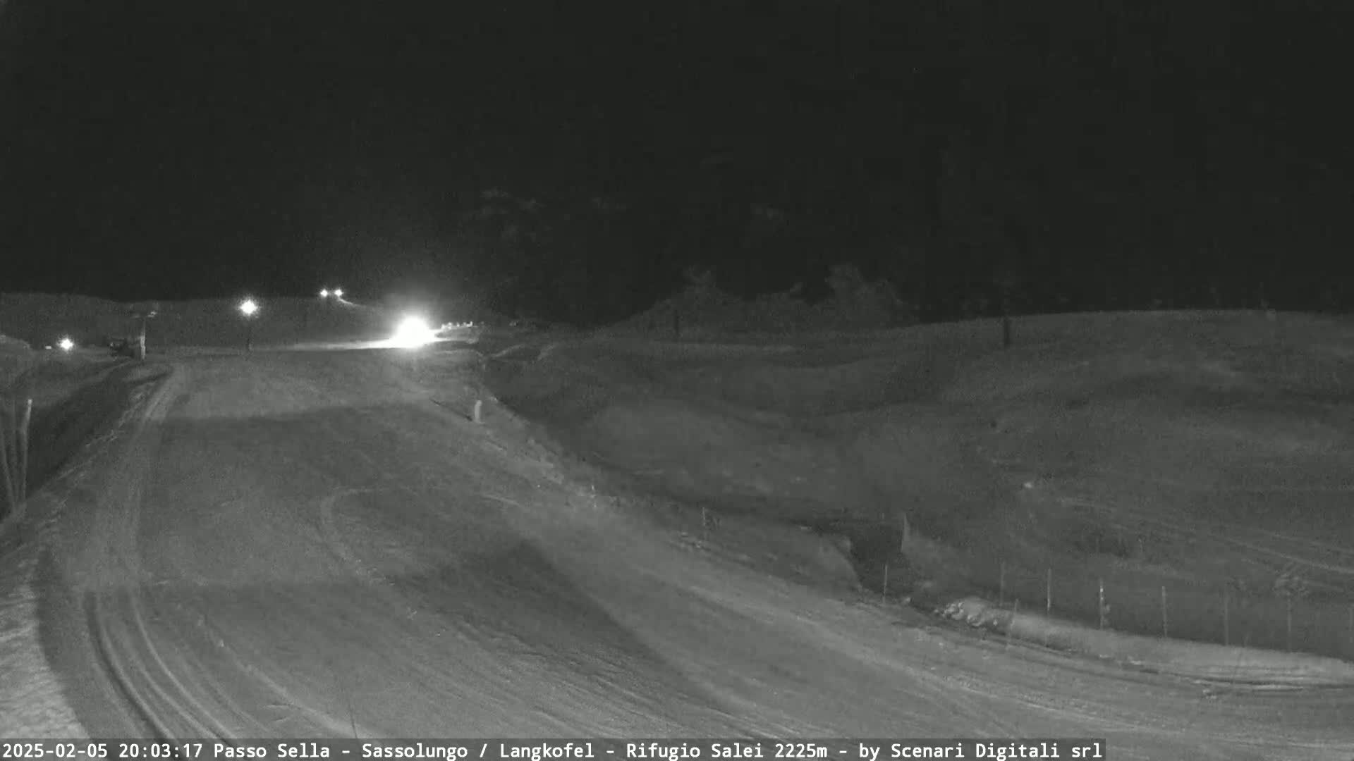 Sassolungo , Langkofel - Passo Sella Ski Slopes Dolomites Live Cam  - Bolzano, Trentino-South Tyrol, Italy