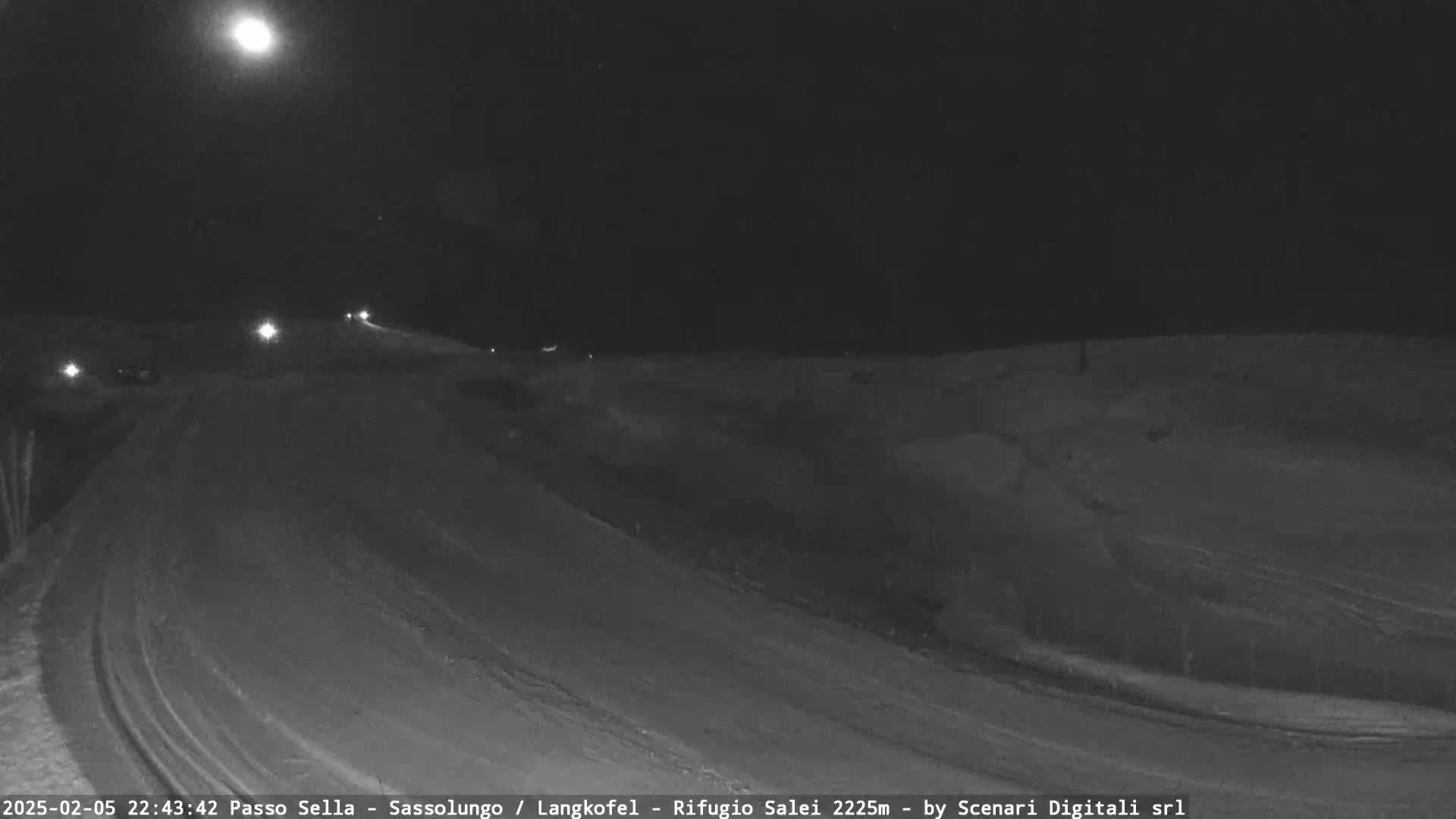 Sassolungo , Langkofel - Passo Sella Ski Slopes Dolomites Live Cam  - Bolzano, Trentino-South Tyrol, Italy