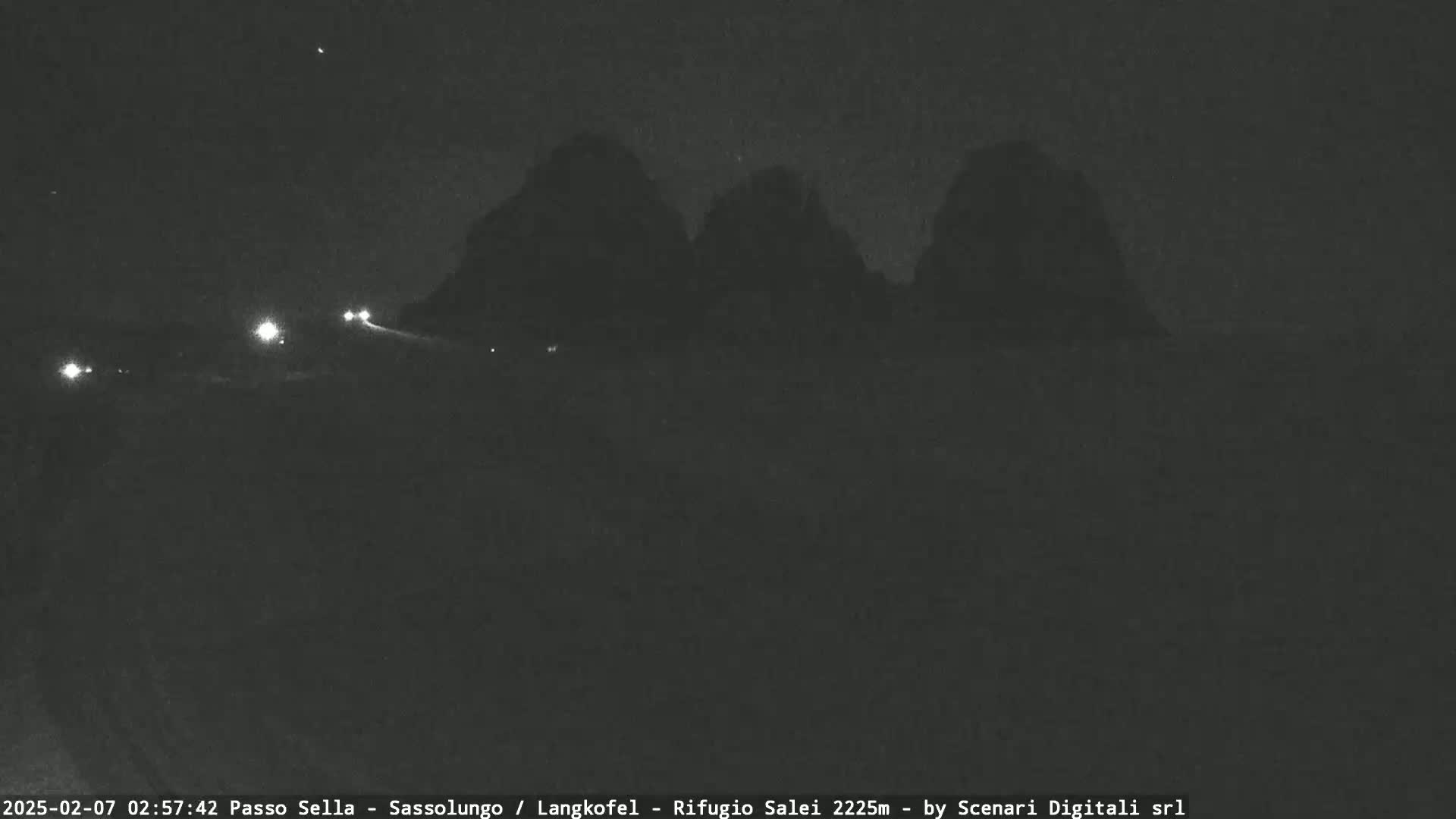 Sassolungo , Langkofel - Passo Sella Ski Slopes Dolomites Live Cam  - Bolzano, Trentino-South Tyrol, Italy