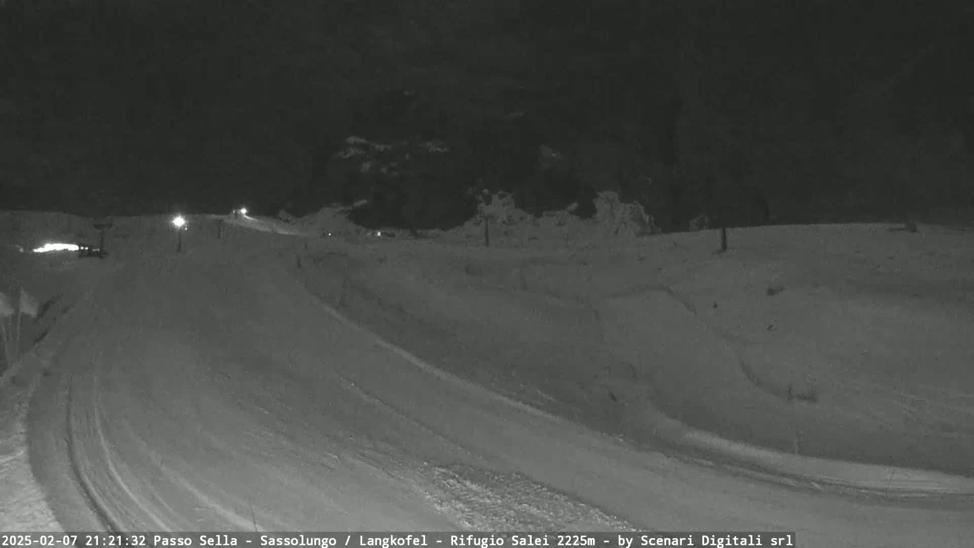 Sassolungo , Langkofel - Passo Sella Ski Slopes Dolomites Live Cam  - Bolzano, Trentino-South Tyrol, Italy