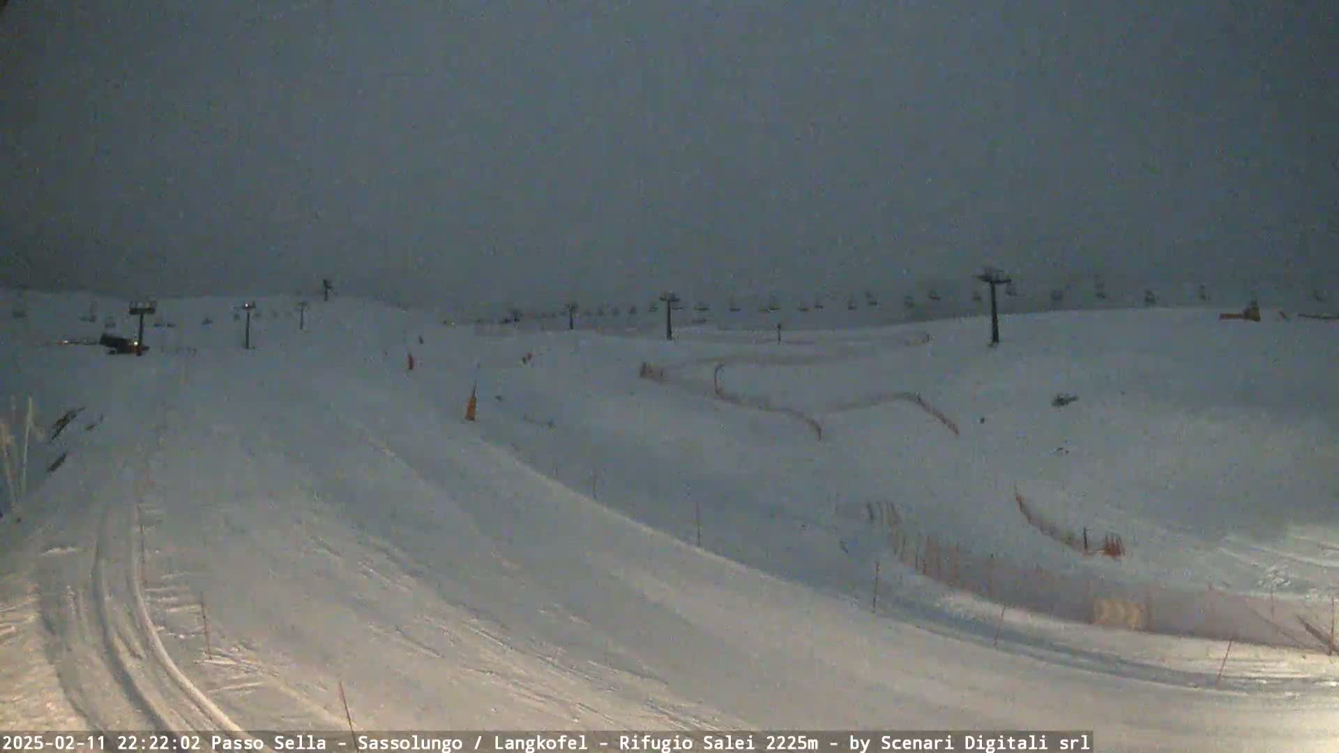 Sassolungo , Langkofel - Passo Sella Ski Slopes Dolomites Live Cam  - Bolzano, Trentino-South Tyrol, Italy