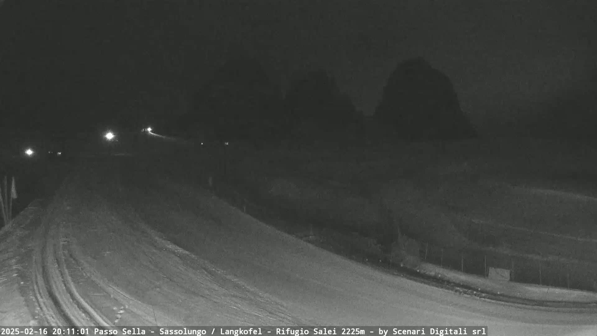 Sassolungo , Langkofel - Passo Sella Ski Slopes Dolomites Live Cam  - Bolzano, Trentino-South Tyrol, Italy