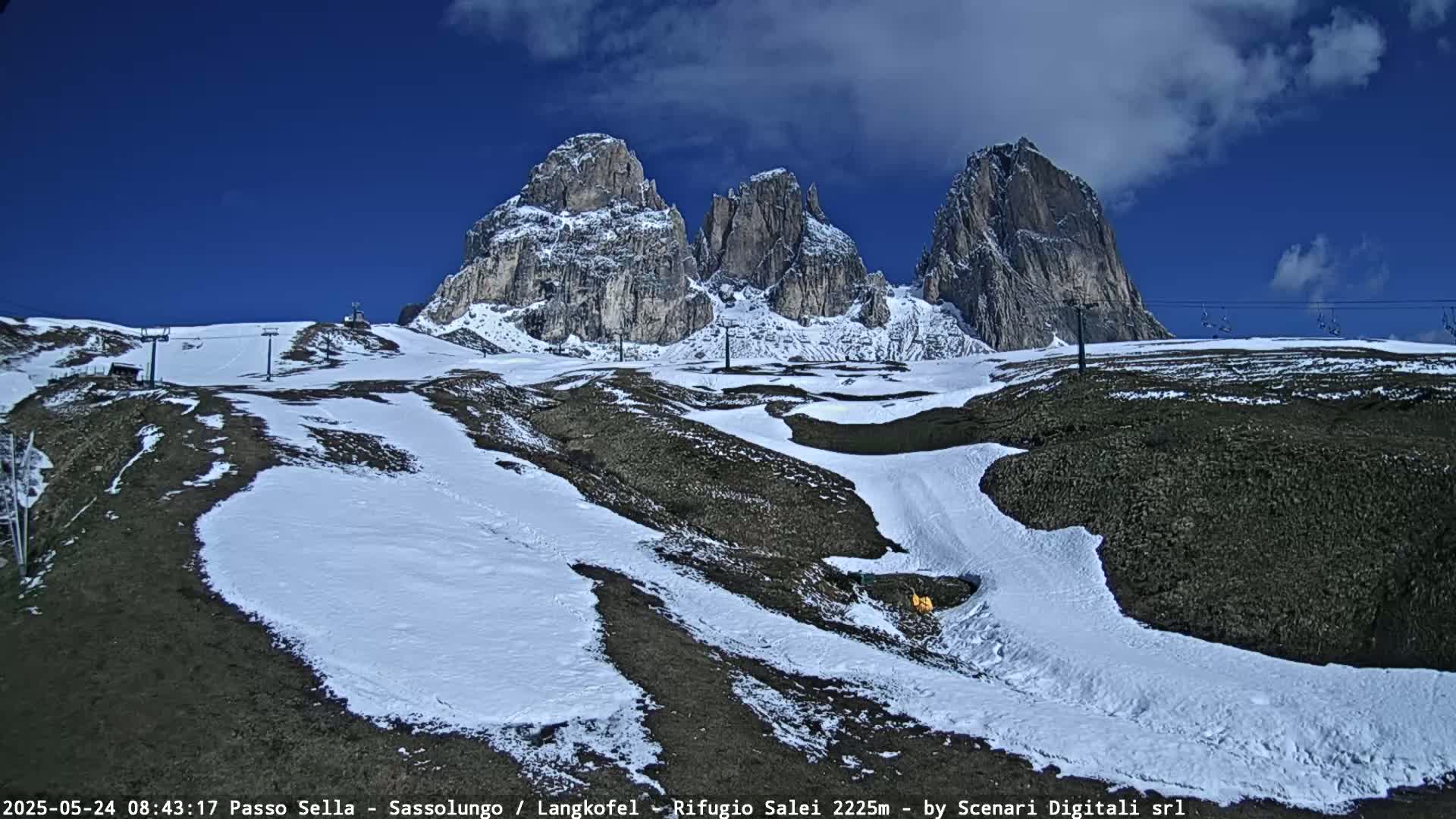 Sassolungo , Langkofel - Passo Sella Ski Slopes Dolomites Live Cam  - Bolzano, Trentino-South Tyrol, Italy