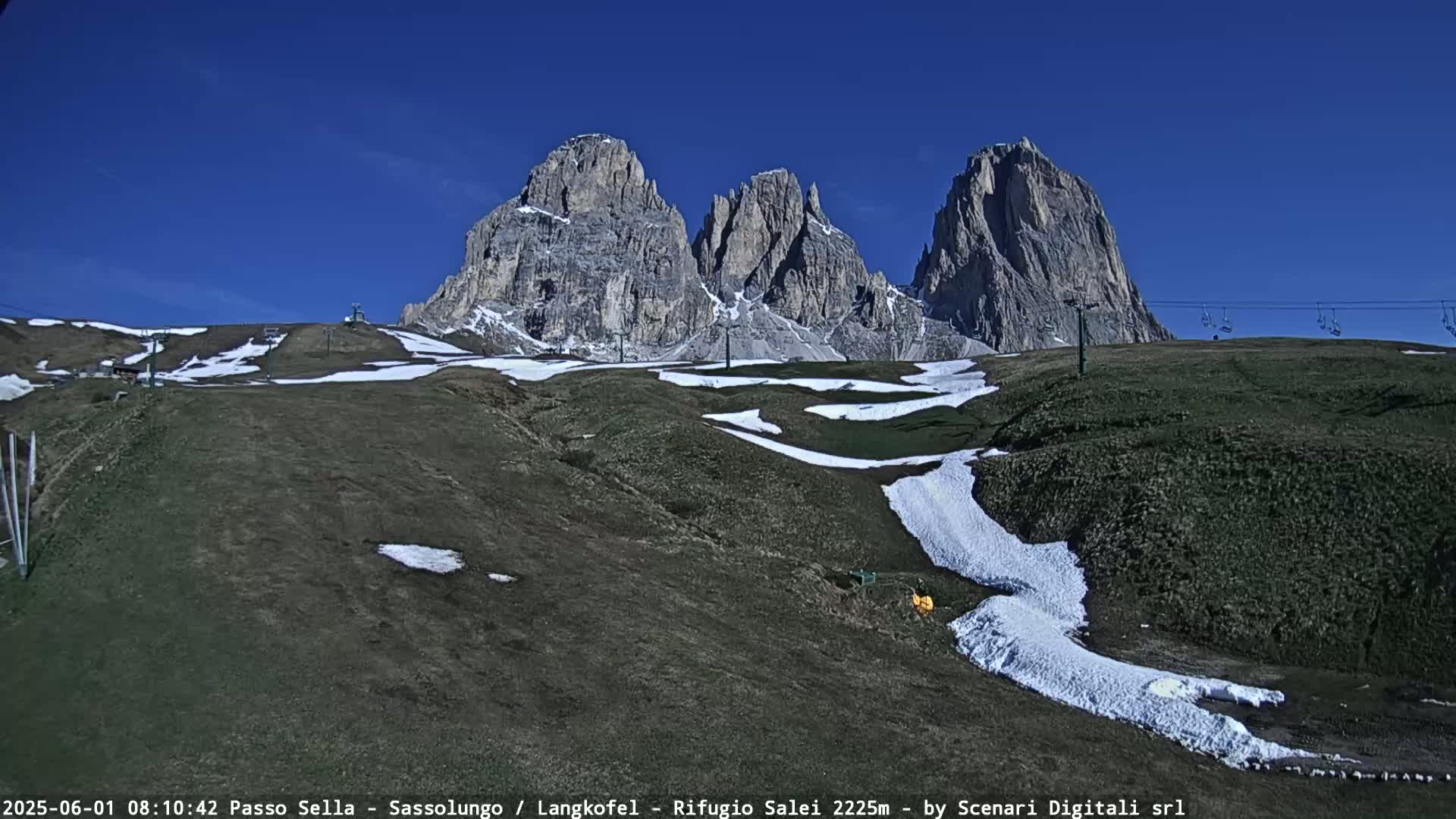 Sassolungo , Langkofel - Passo Sella Ski Slopes Dolomites Live Cam  - Bolzano, Trentino-South Tyrol, Italy