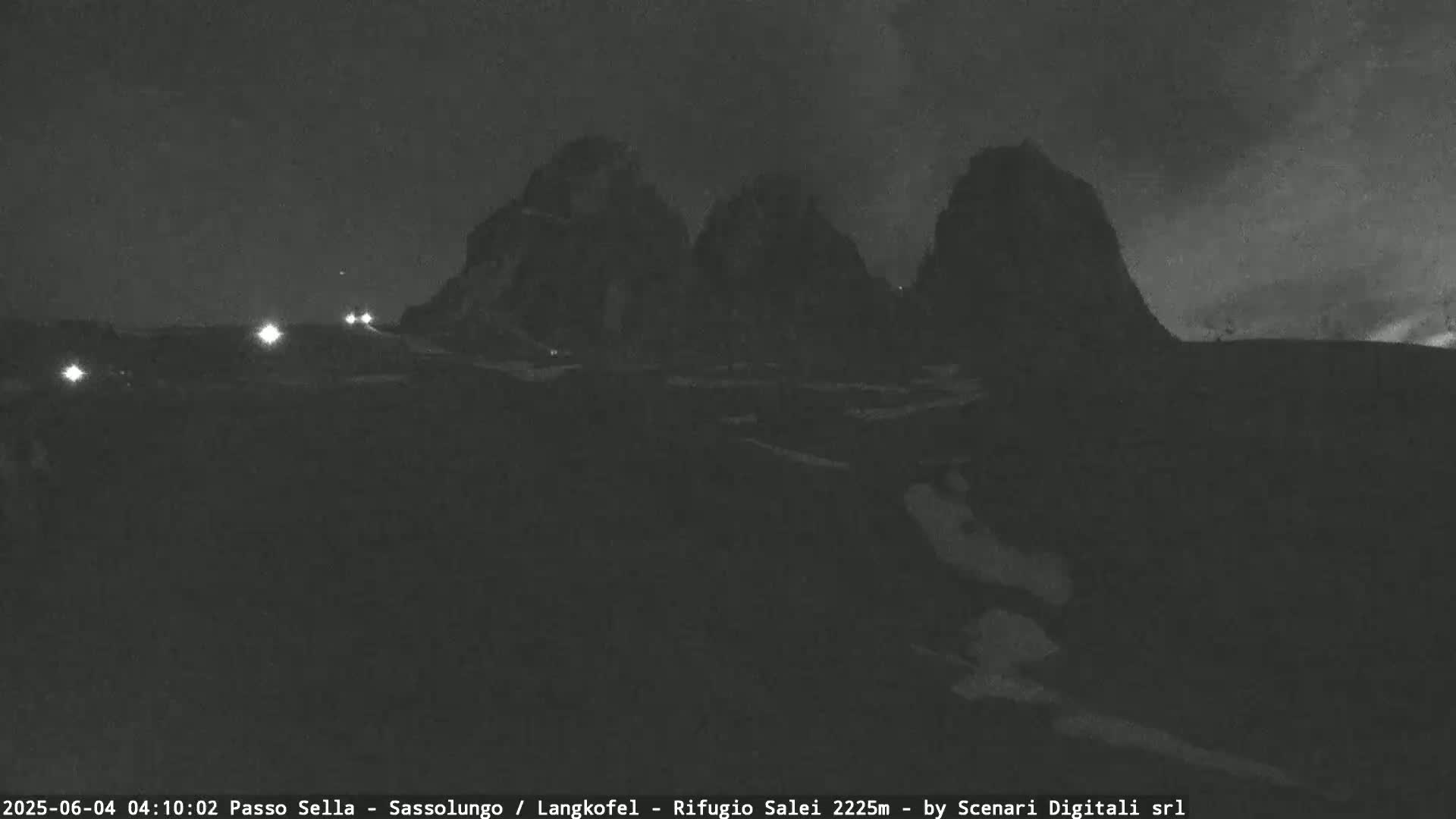 Sassolungo , Langkofel - Passo Sella Ski Slopes Dolomites Live Cam  - Bolzano, Trentino-South Tyrol, Italy