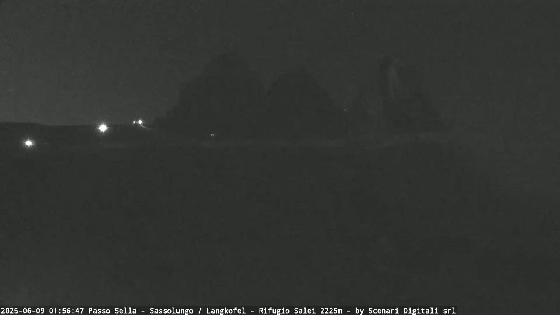 Sassolungo , Langkofel - Passo Sella Ski Slopes Dolomites Live Cam  - Bolzano, Trentino-South Tyrol, Italy