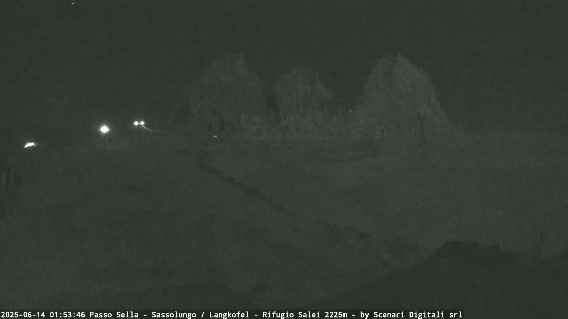 Sassolungo , Langkofel - Passo Sella Ski Slopes Dolomites Live Cam  - Bolzano, Trentino-South Tyrol, Italy