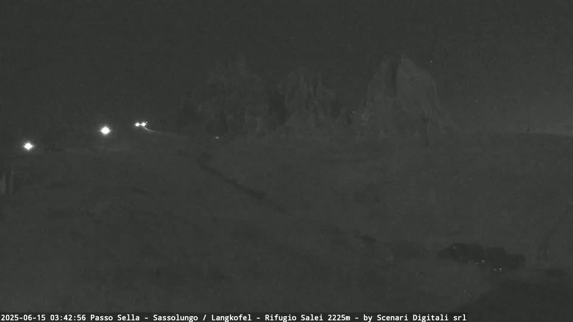 Sassolungo , Langkofel - Passo Sella Ski Slopes Dolomites Live Cam  - Bolzano, Trentino-South Tyrol, Italy
