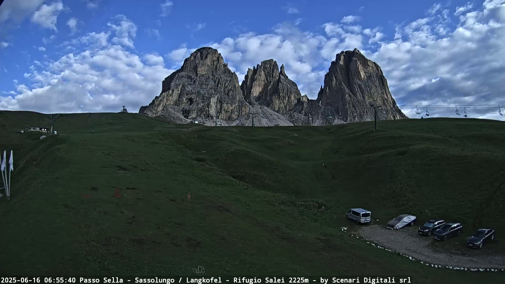 Sassolungo , Langkofel - Passo Sella Ski Slopes Dolomites Live Cam  - Bolzano, Trentino-South Tyrol, Italy