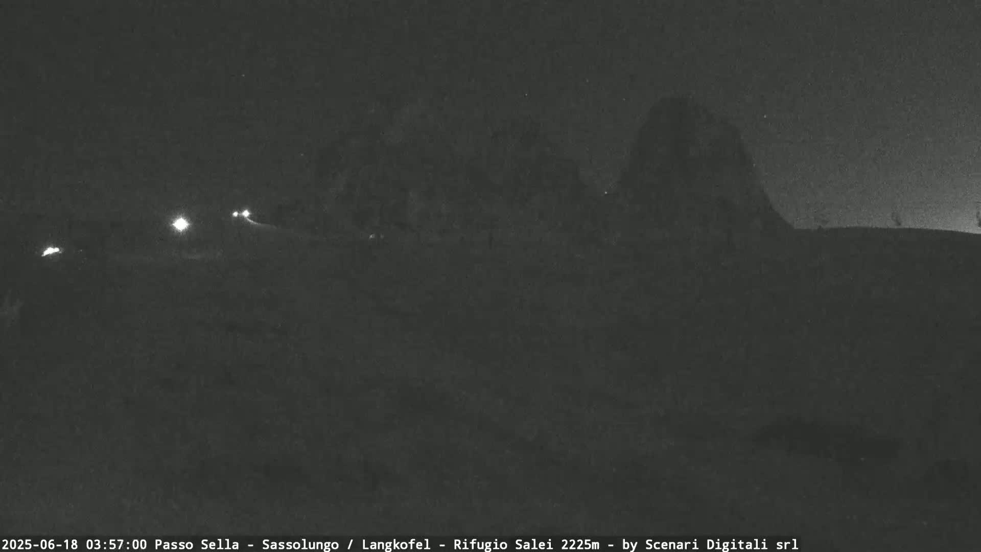 Sassolungo , Langkofel - Passo Sella Ski Slopes Dolomites Live Cam  - Bolzano, Trentino-South Tyrol, Italy