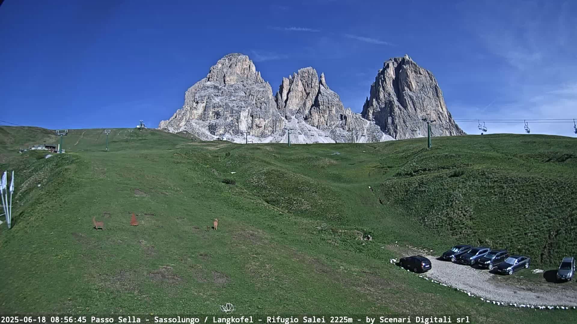 Sassolungo , Langkofel - Passo Sella Ski Slopes Dolomites Live Cam  - Bolzano, Trentino-South Tyrol, Italy