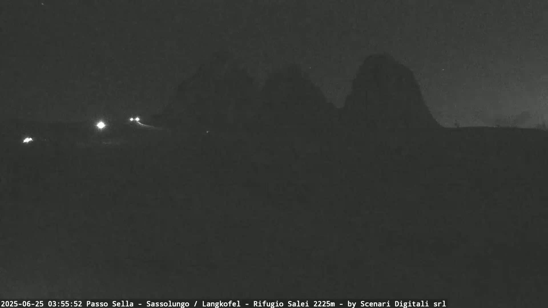 Sassolungo , Langkofel - Passo Sella Ski Slopes Dolomites Live Cam  - Bolzano, Trentino-South Tyrol, Italy