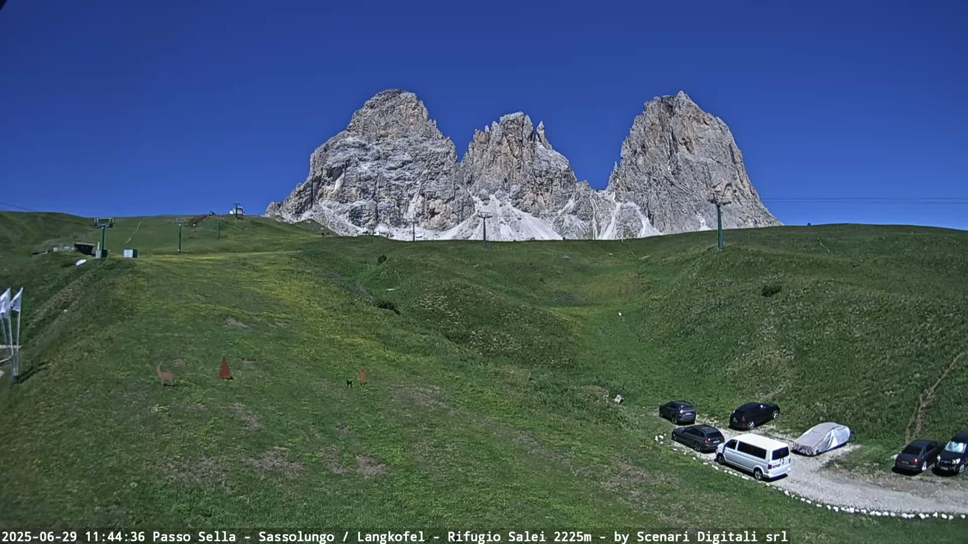 Sassolungo , Langkofel - Passo Sella Ski Slopes Dolomites Live Cam  - Bolzano, Trentino-South Tyrol, Italy