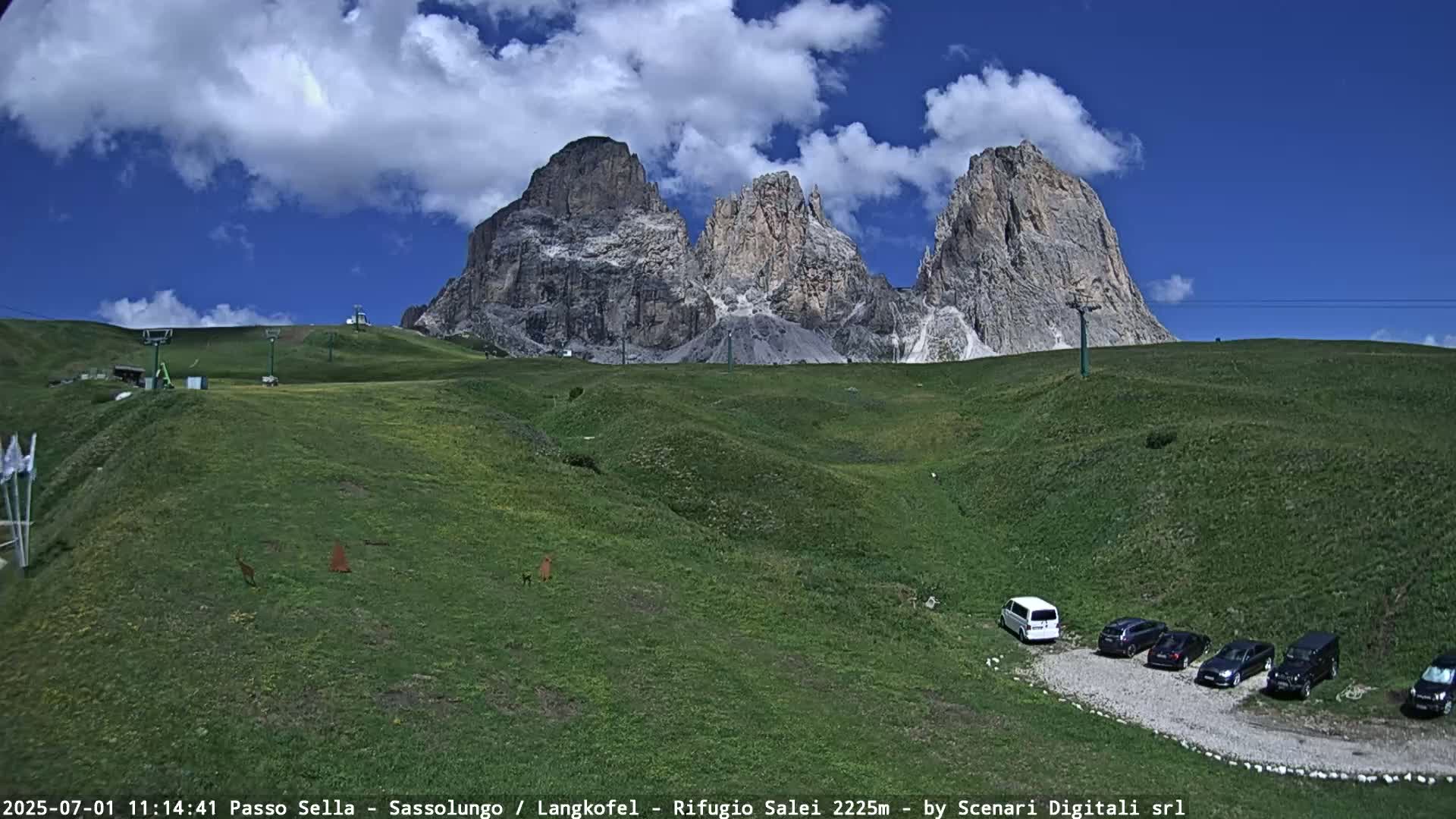 Sassolungo , Langkofel - Passo Sella Ski Slopes Dolomites Live Cam  - Bolzano, Trentino-South Tyrol, Italy