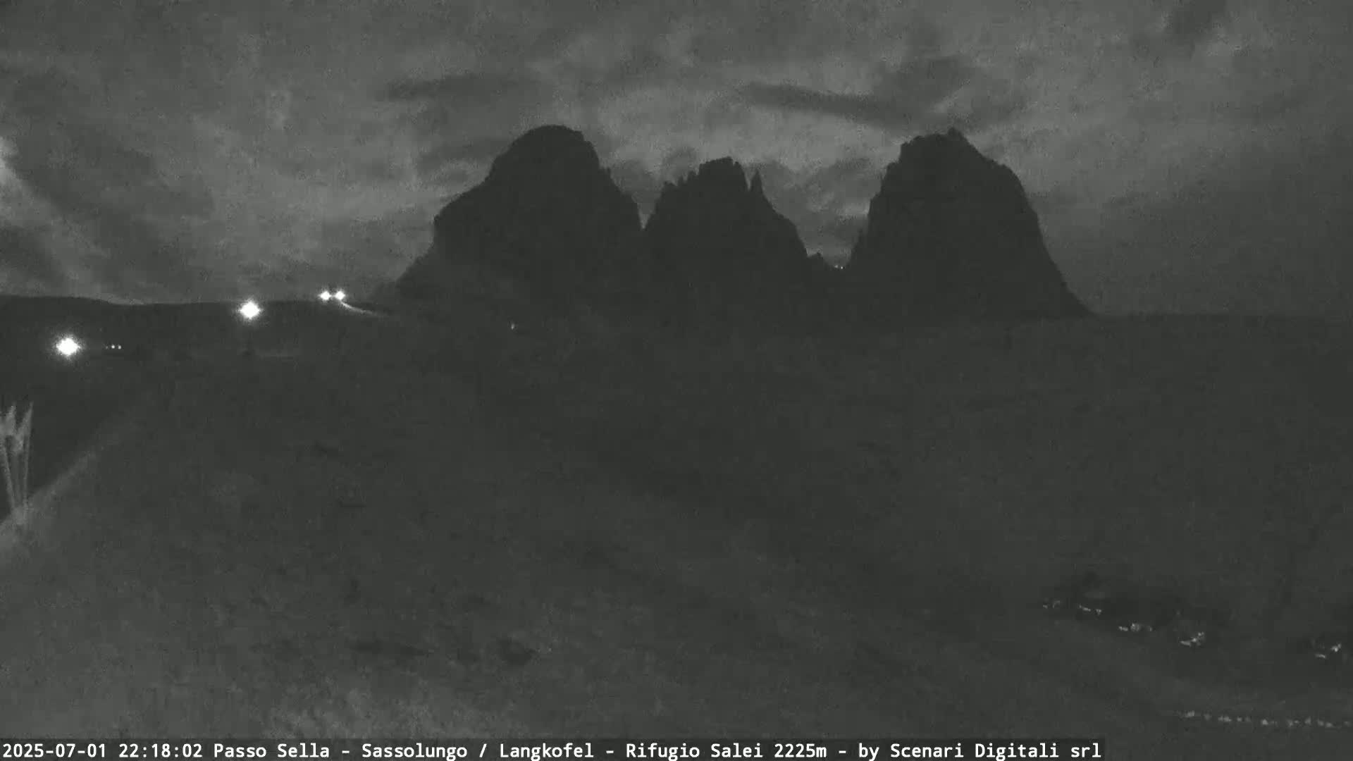 Sassolungo , Langkofel - Passo Sella Ski Slopes Dolomites Live Cam  - Bolzano, Trentino-South Tyrol, Italy