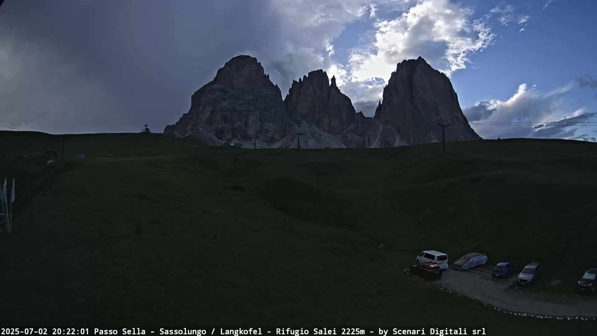 Sassolungo , Langkofel - Passo Sella Ski Slopes Dolomites Live Cam  - Bolzano, Trentino-South Tyrol, Italy