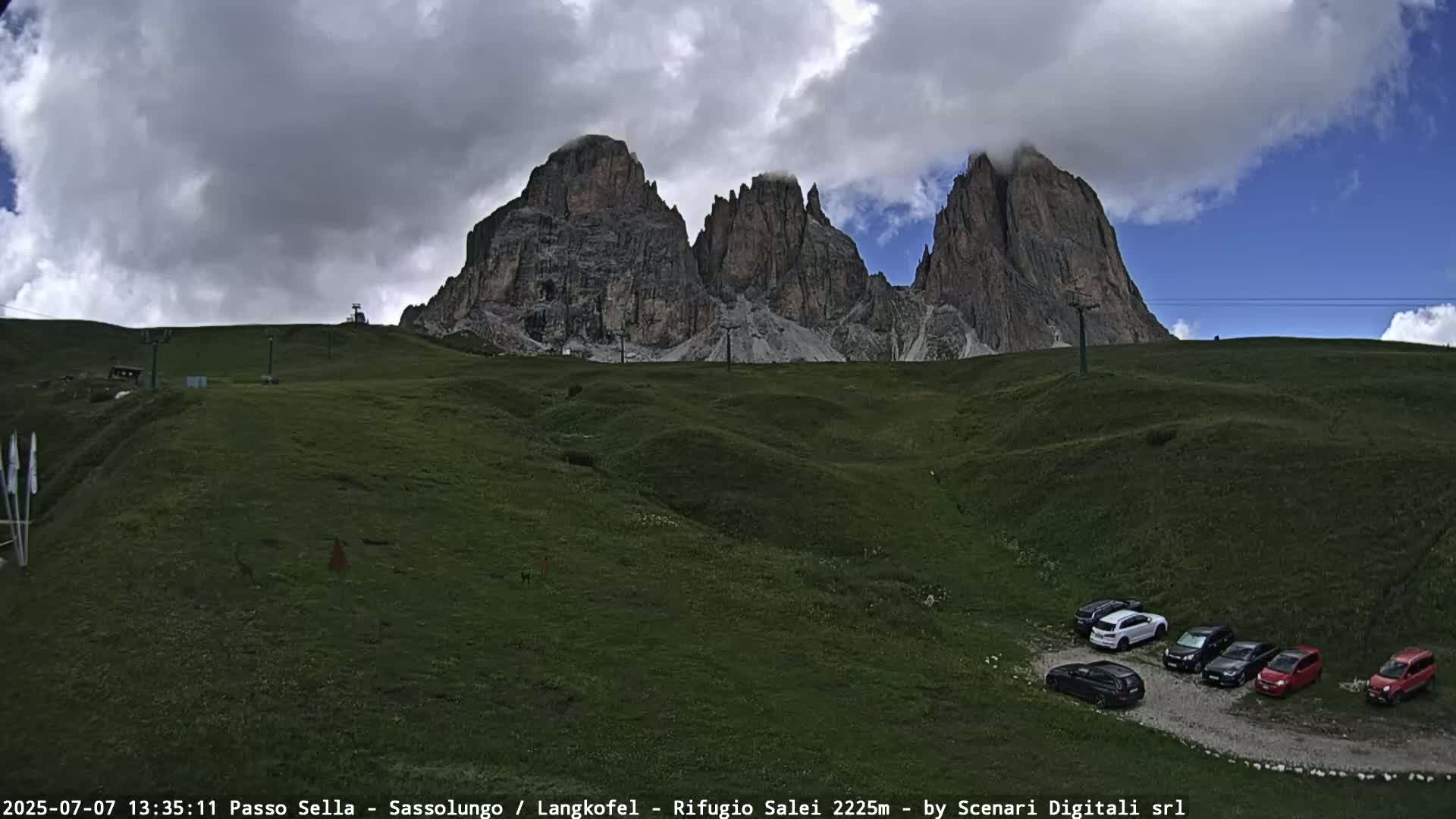 Sassolungo , Langkofel - Passo Sella Ski Slopes Dolomites Live Cam  - Bolzano, Trentino-South Tyrol, Italy