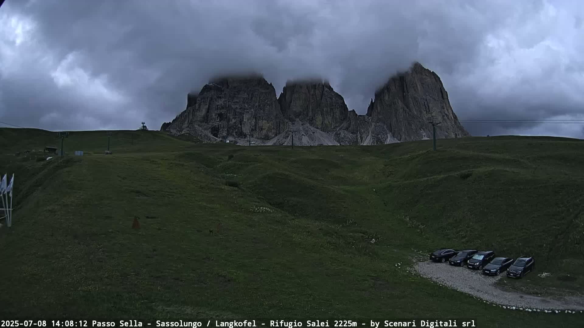 Sassolungo , Langkofel - Passo Sella Ski Slopes Dolomites Live Cam  - Bolzano, Trentino-South Tyrol, Italy