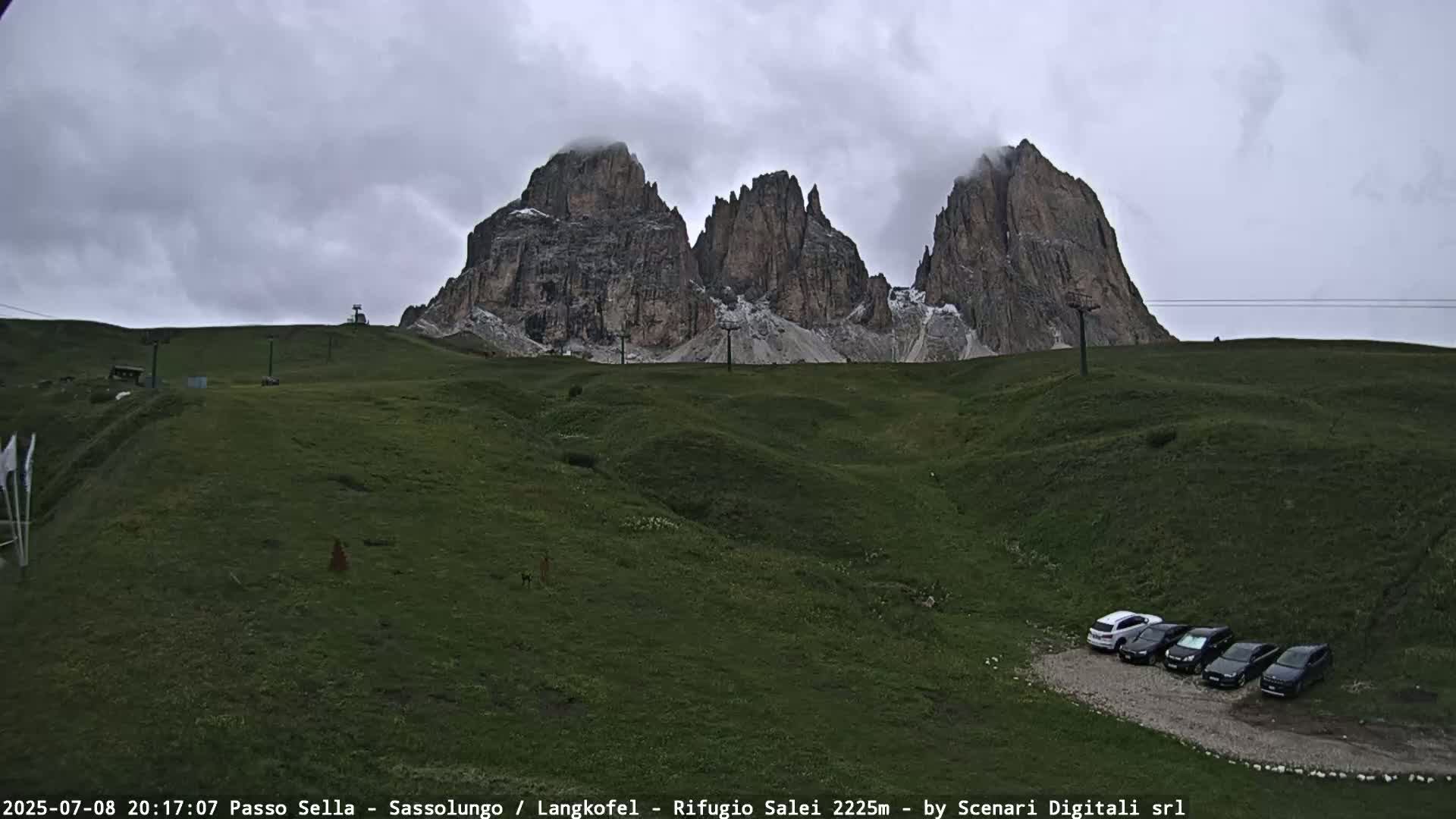 Sassolungo , Langkofel - Passo Sella Ski Slopes Dolomites Live Cam  - Bolzano, Trentino-South Tyrol, Italy