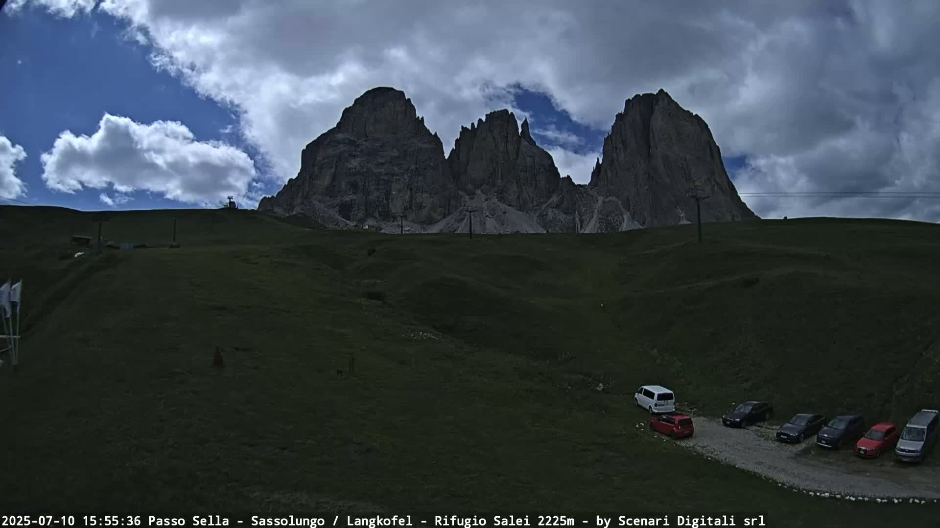 Sassolungo , Langkofel - Passo Sella Ski Slopes Dolomites Live Cam  - Bolzano, Trentino-South Tyrol, Italy