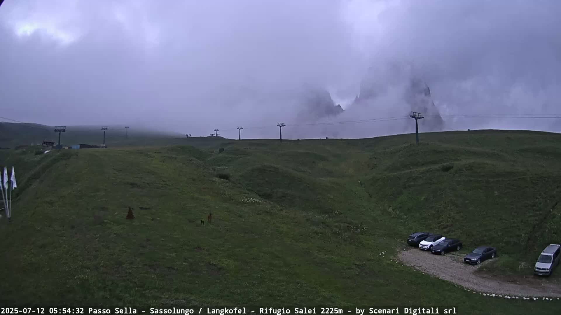 Sassolungo , Langkofel - Passo Sella Ski Slopes Dolomites Live Cam  - Bolzano, Trentino-South Tyrol, Italy