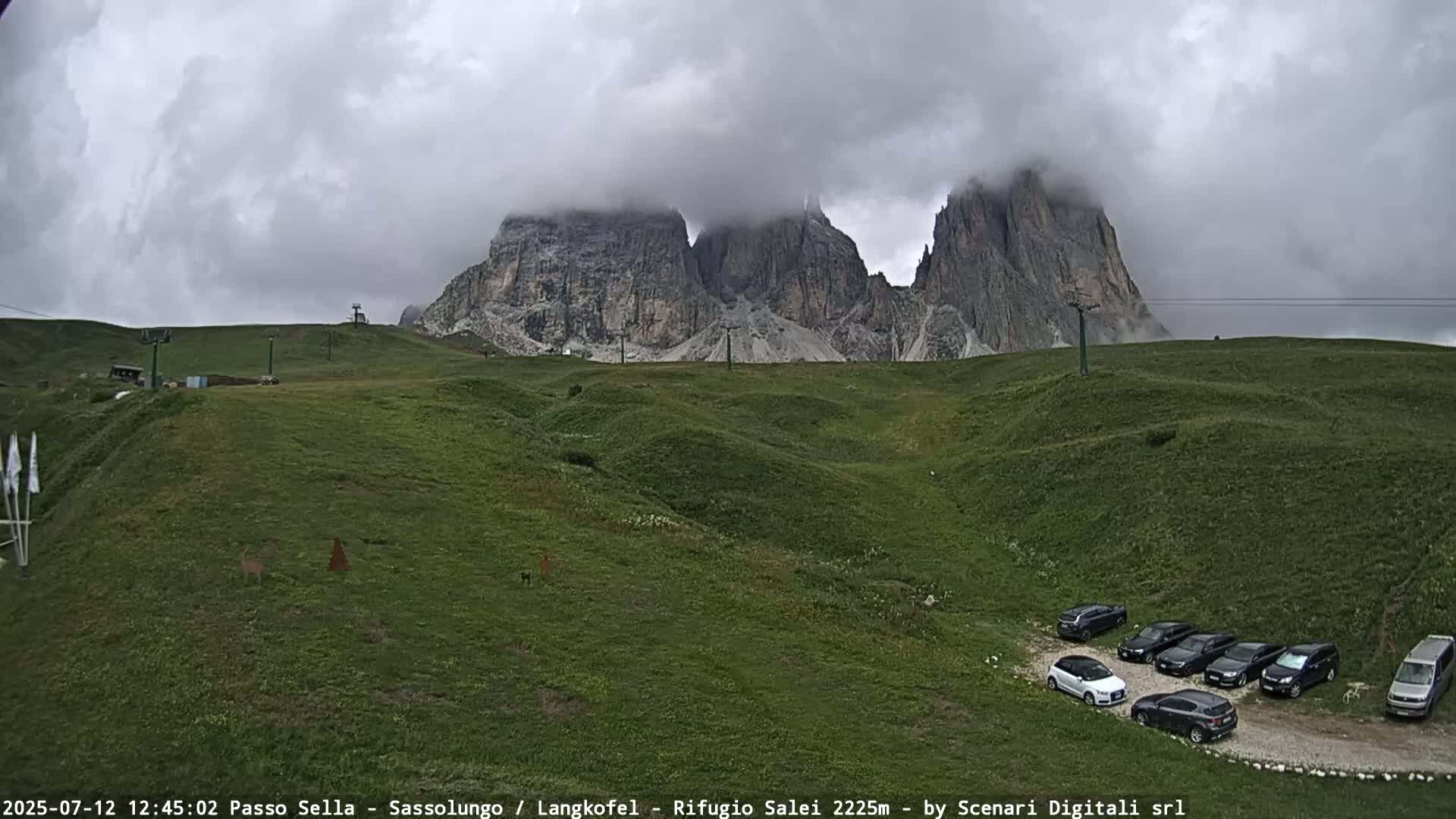 Sassolungo , Langkofel - Passo Sella Ski Slopes Dolomites Live Cam  - Bolzano, Trentino-South Tyrol, Italy