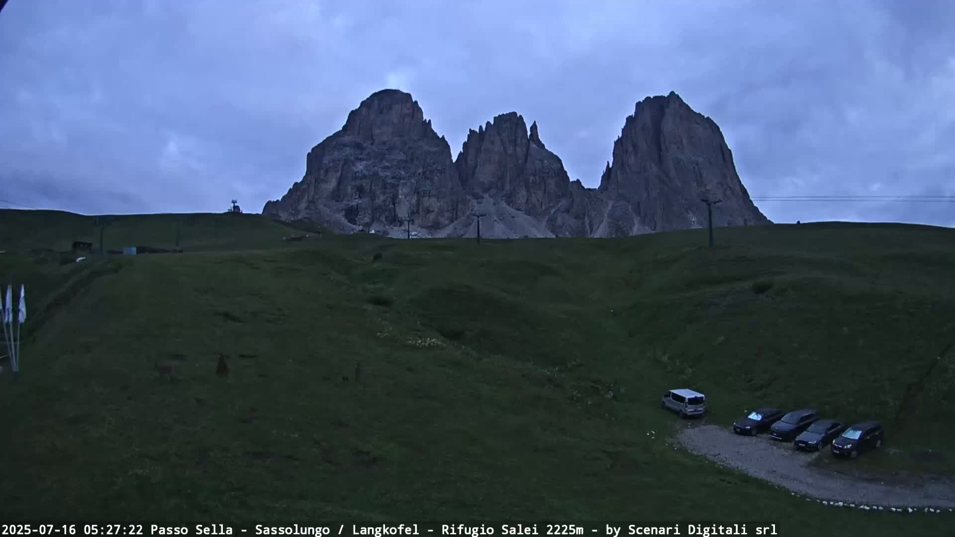 Sassolungo , Langkofel - Passo Sella Ski Slopes Dolomites Live Cam  - Bolzano, Trentino-South Tyrol, Italy