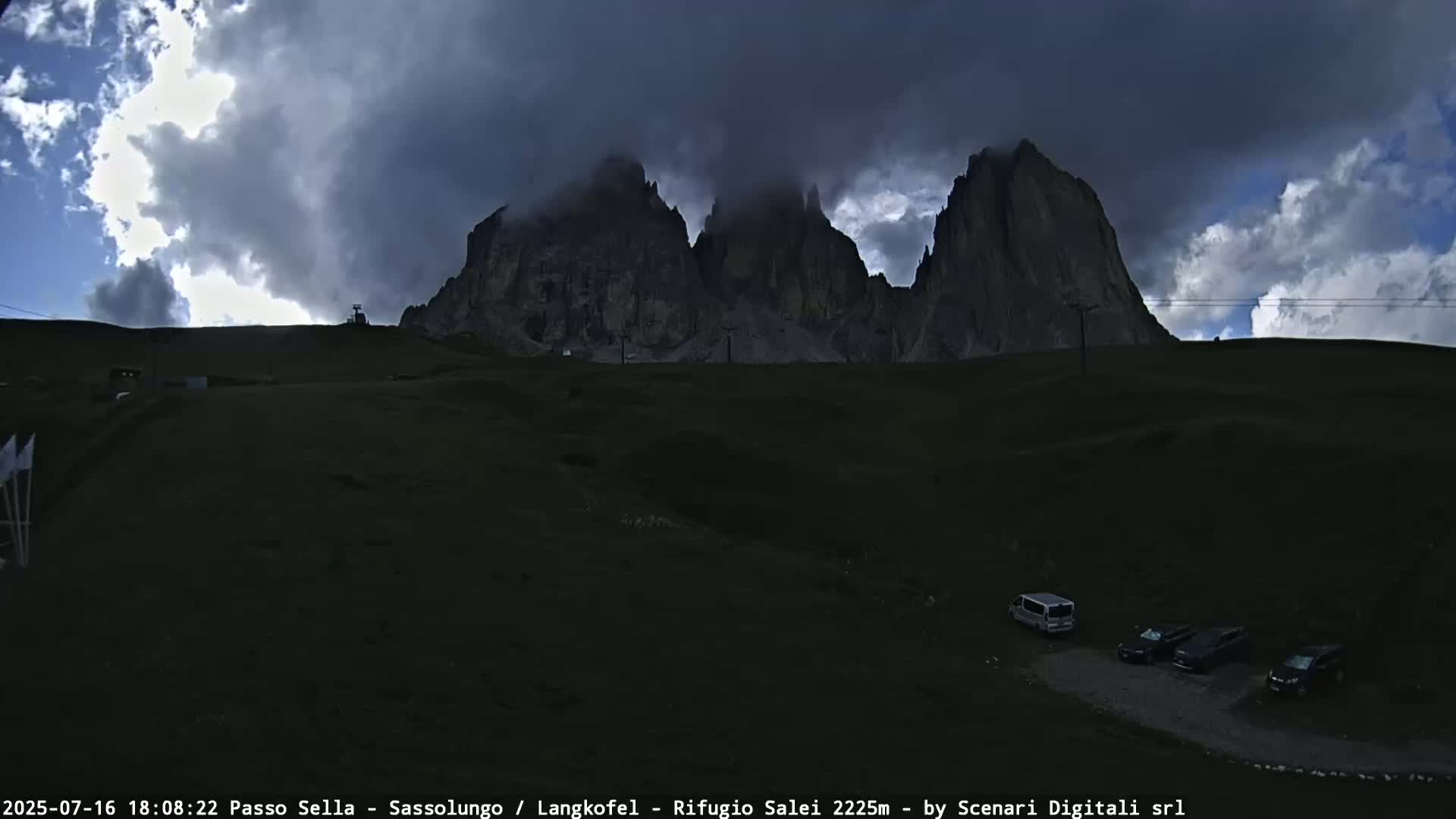 Sassolungo , Langkofel - Passo Sella Ski Slopes Dolomites Live Cam  - Bolzano, Trentino-South Tyrol, Italy