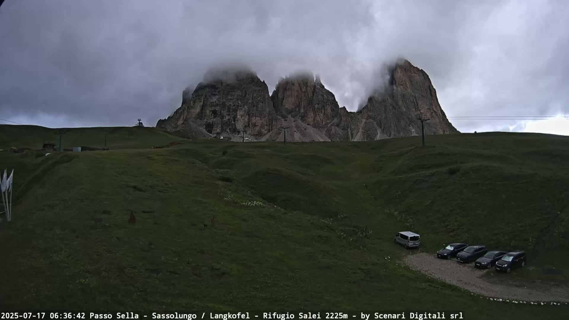 Sassolungo , Langkofel - Passo Sella Ski Slopes Dolomites Live Cam  - Bolzano, Trentino-South Tyrol, Italy