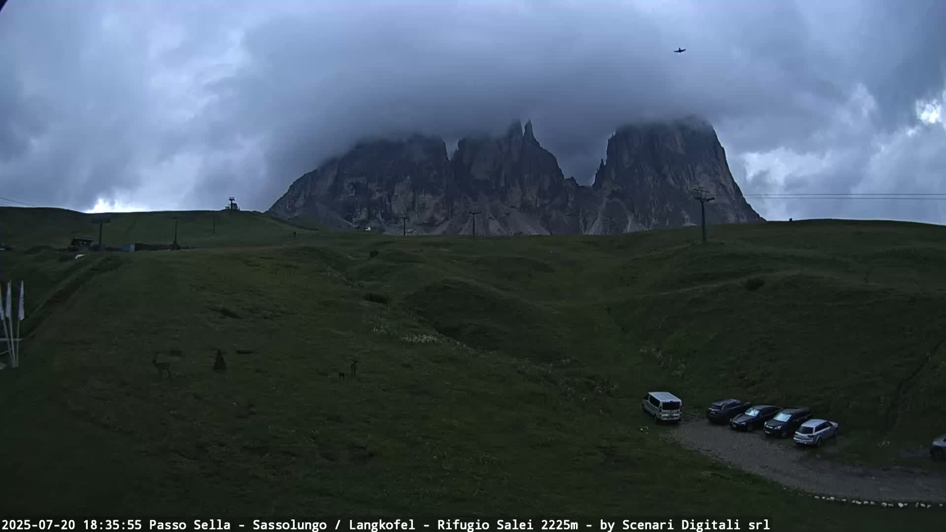 Sassolungo , Langkofel - Passo Sella Ski Slopes Dolomites Live Cam  - Bolzano, Trentino-South Tyrol, Italy