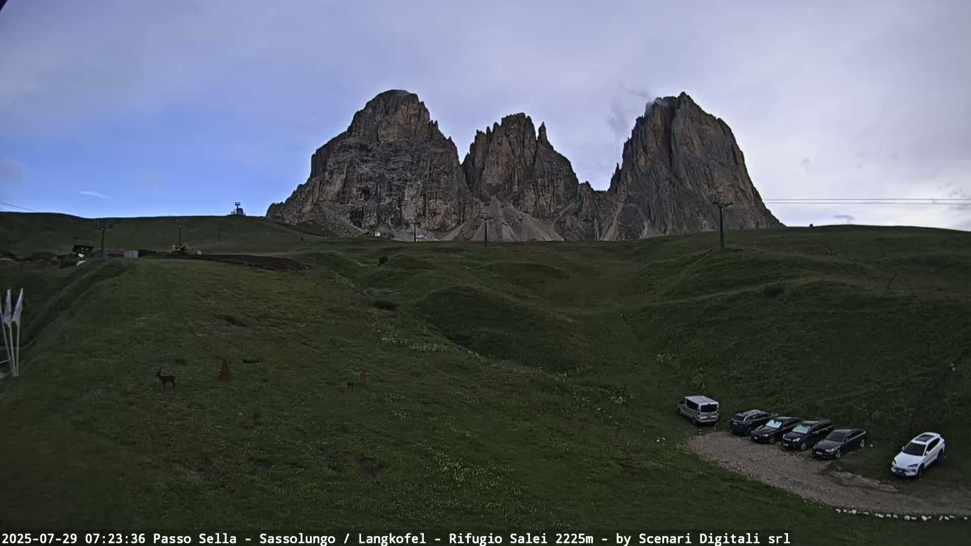 Sassolungo , Langkofel - Passo Sella Ski Slopes Dolomites Live Cam  - Bolzano, Trentino-South Tyrol, Italy