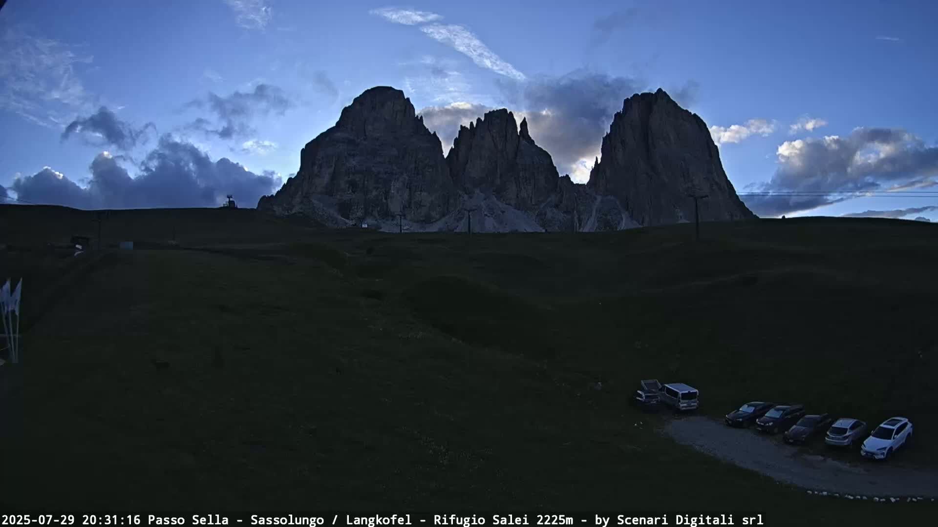 Sassolungo , Langkofel - Passo Sella Ski Slopes Dolomites Live Cam  - Bolzano, Trentino-South Tyrol, Italy