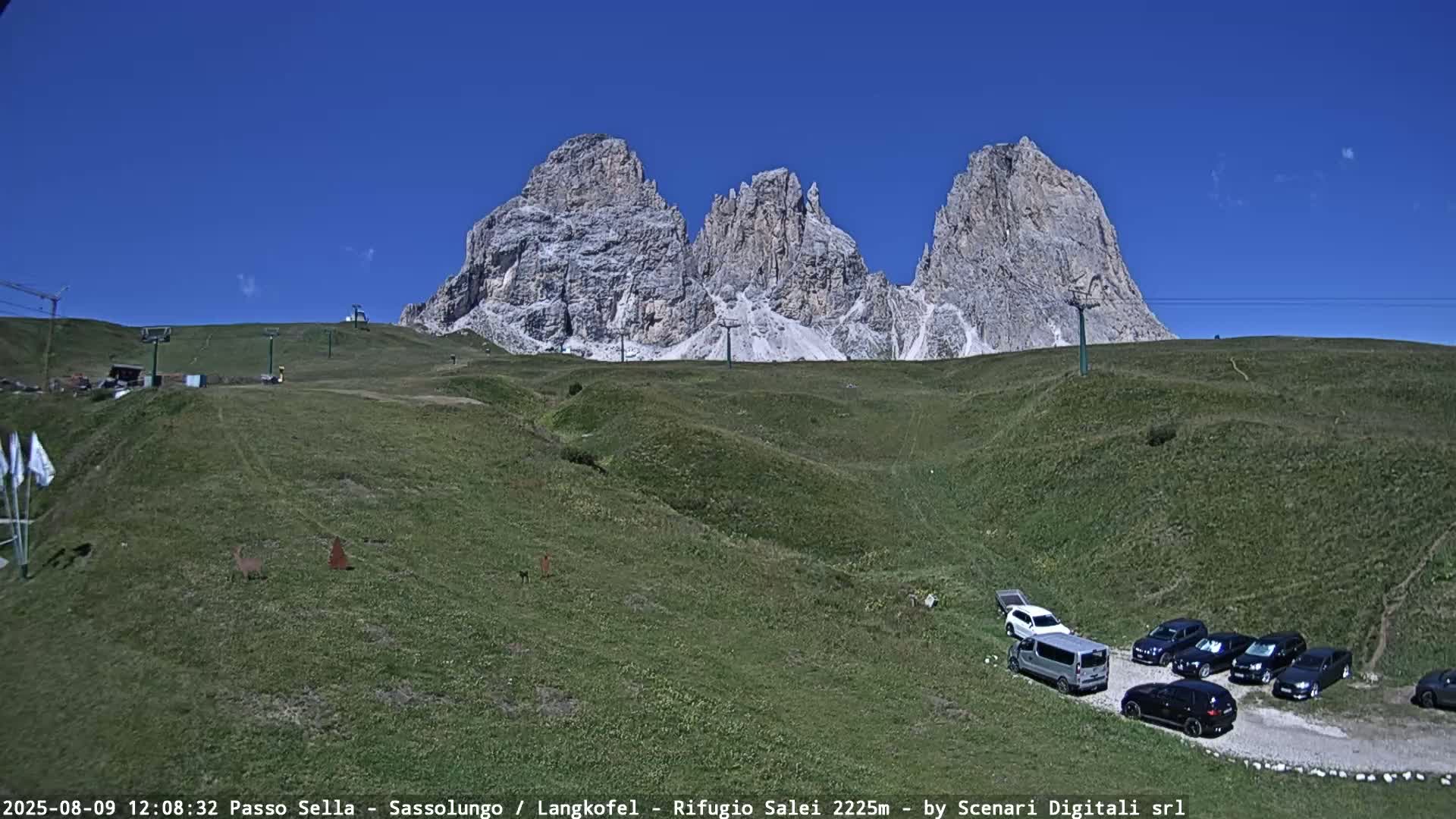 Sassolungo , Langkofel - Passo Sella Ski Slopes Dolomites Live Cam  - Bolzano, Trentino-South Tyrol, Italy