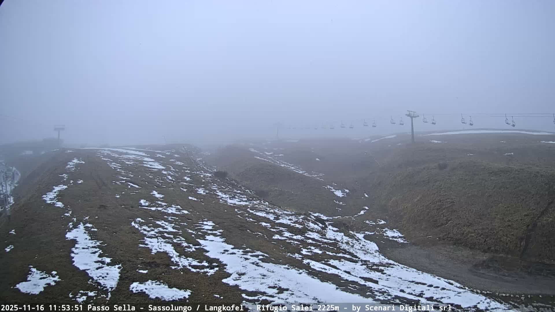 Sassolungo , Langkofel - Passo Sella Ski Slopes Dolomites Live Cam  - Bolzano, Trentino-South Tyrol, Italy