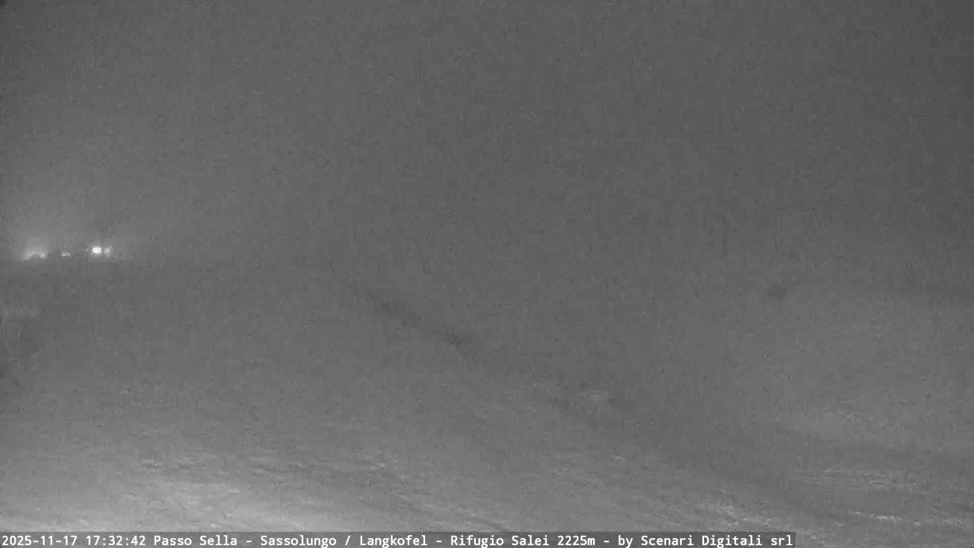 Sassolungo , Langkofel - Passo Sella Ski Slopes Dolomites Live Cam  - Bolzano, Trentino-South Tyrol, Italy