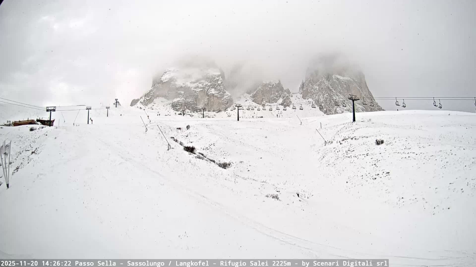 Sassolungo , Langkofel - Passo Sella Ski Slopes Dolomites Live Cam  - Bolzano, Trentino-South Tyrol, Italy