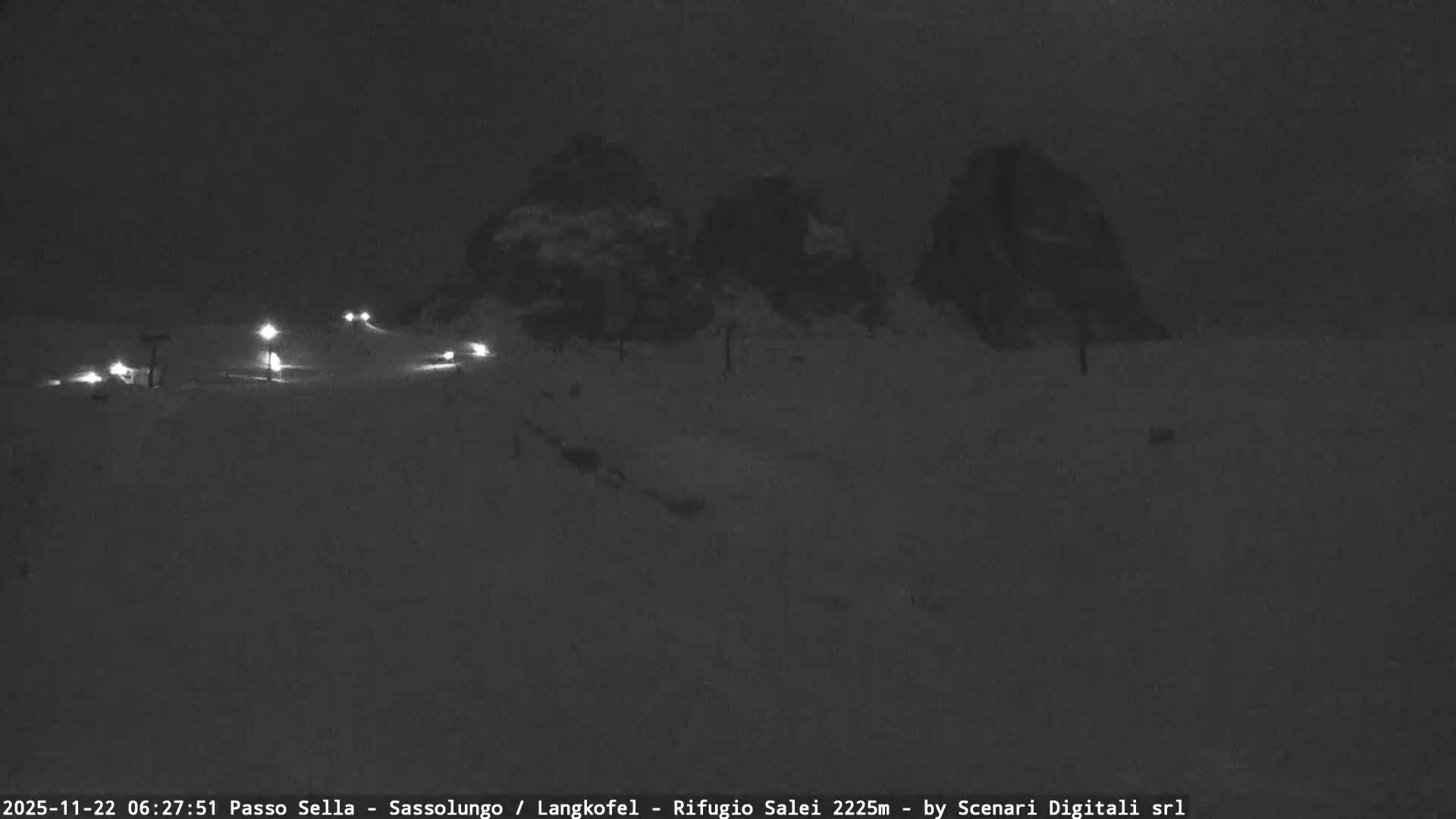 Sassolungo , Langkofel - Passo Sella Ski Slopes Dolomites Live Cam  - Bolzano, Trentino-South Tyrol, Italy