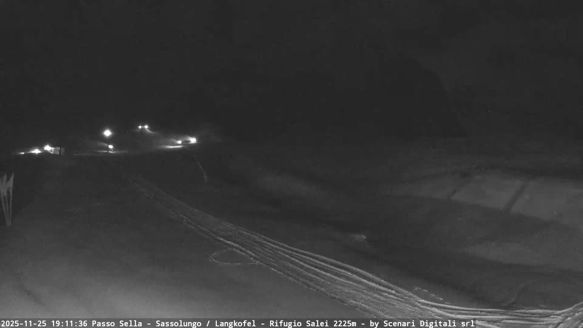 Sassolungo , Langkofel - Passo Sella Ski Slopes Dolomites Live Cam  - Bolzano, Trentino-South Tyrol, Italy