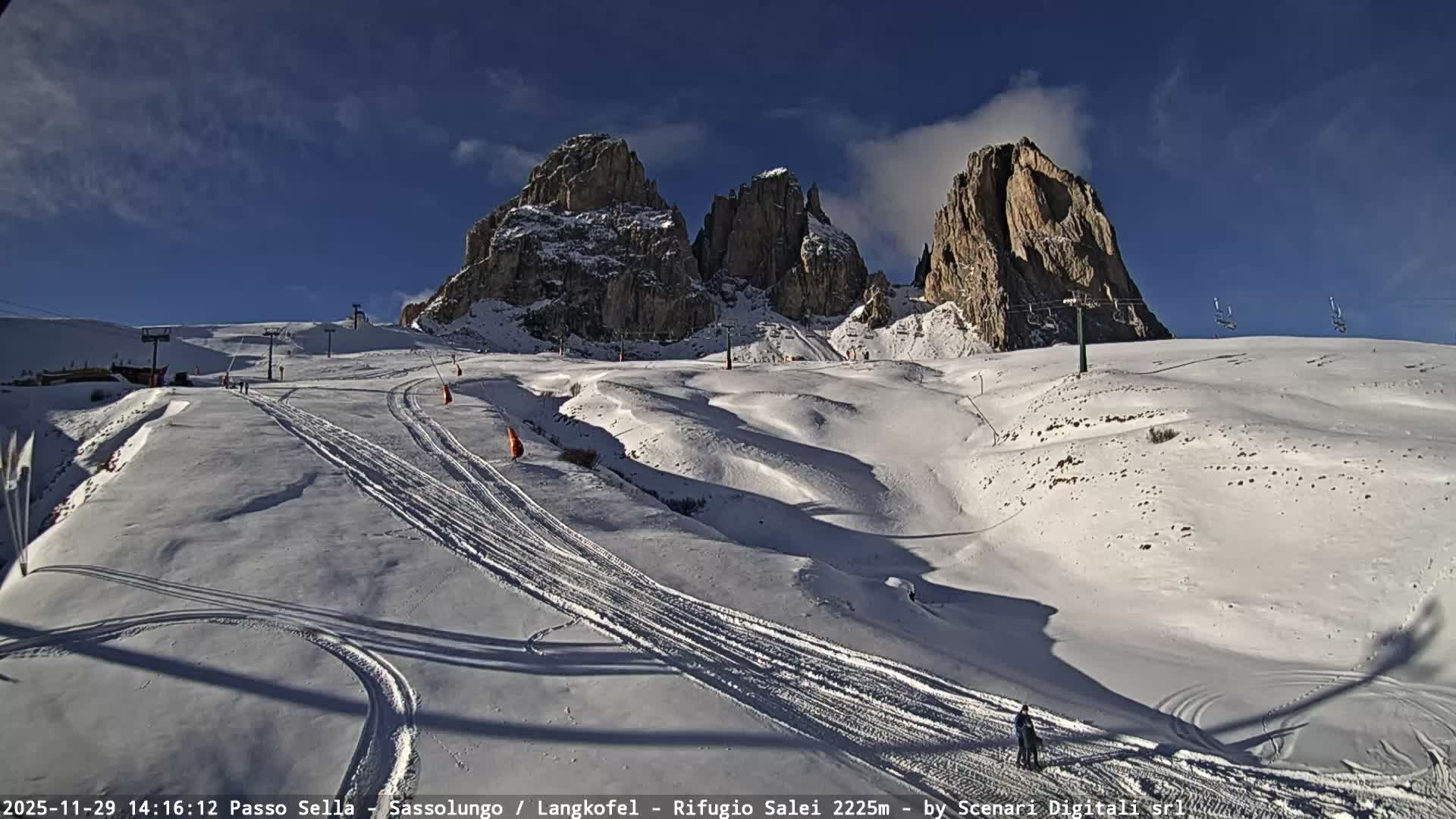 Sassolungo , Langkofel - Passo Sella Ski Slopes Dolomites Live Cam  - Bolzano, Trentino-South Tyrol, Italy