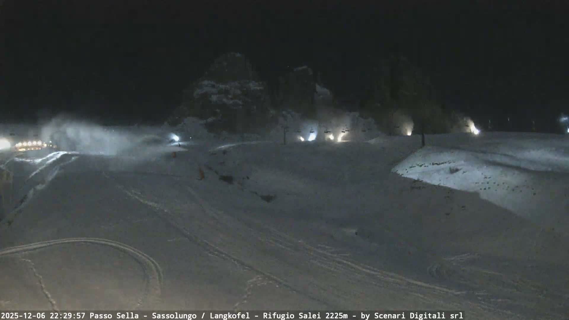 Sassolungo , Langkofel - Passo Sella Ski Slopes Dolomites Live Cam  - Bolzano, Trentino-South Tyrol, Italy