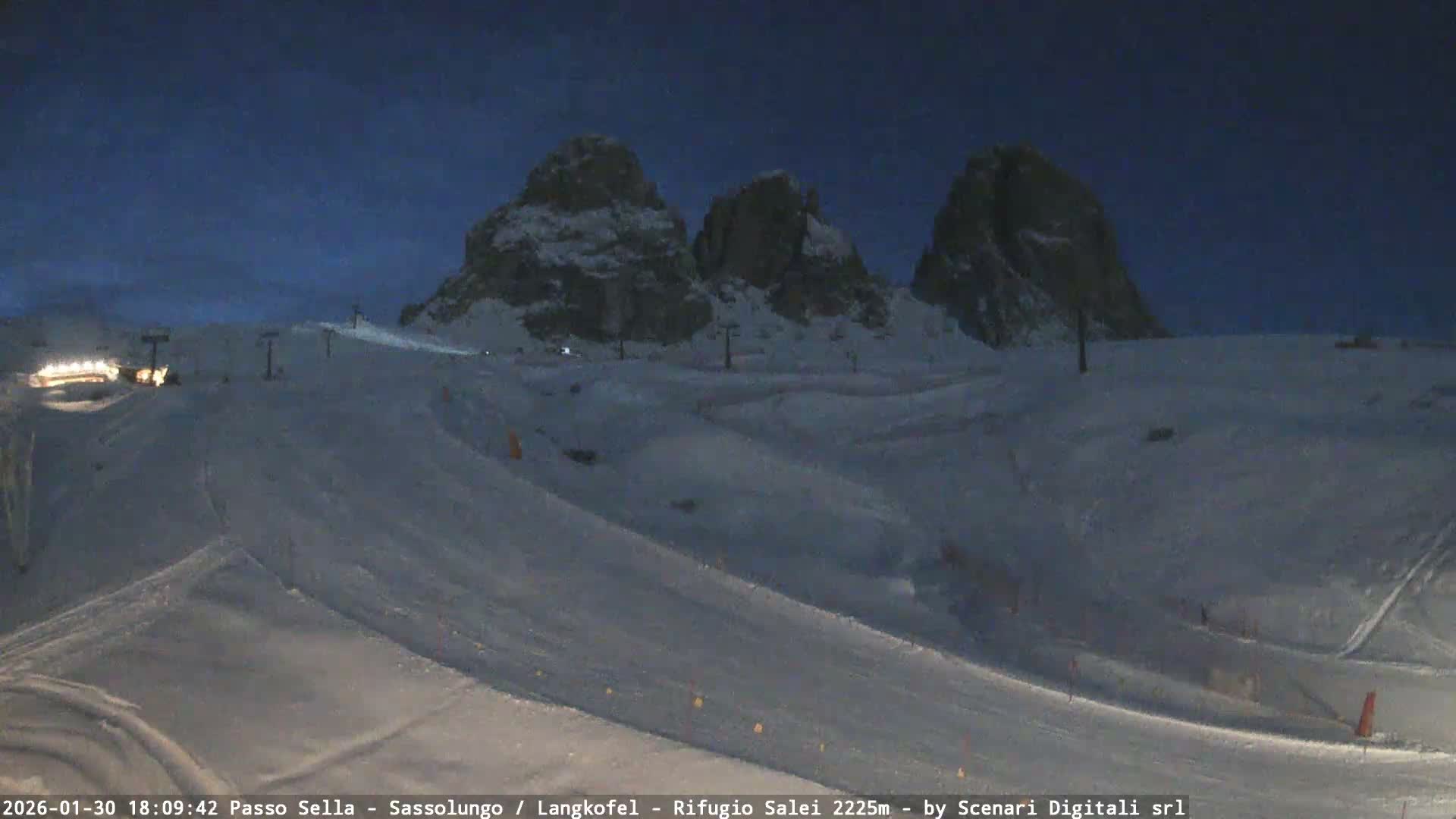 Sassolungo , Langkofel - Passo Sella Ski Slopes Dolomites Live Cam  - Bolzano, Trentino-South Tyrol, Italy