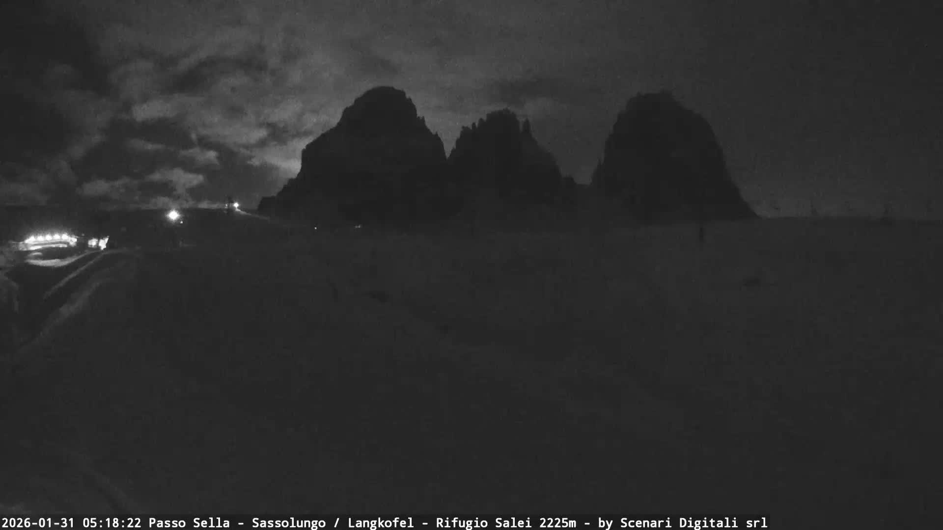 Sassolungo , Langkofel - Passo Sella Ski Slopes Dolomites Live Cam  - Bolzano, Trentino-South Tyrol, Italy