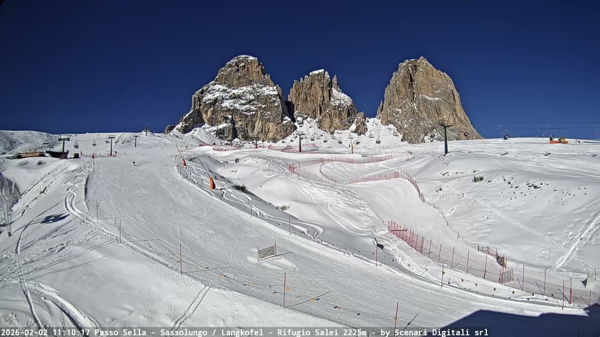 Sassolungo , Langkofel - Passo Sella Ski Slopes Dolomites Live Cam  - Bolzano, Trentino-South Tyrol, Italy