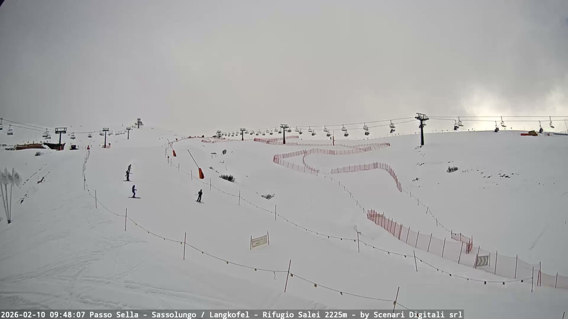 Sassolungo , Langkofel - Passo Sella Ski Slopes Dolomites Live Cam  - Bolzano, Trentino-South Tyrol, Italy