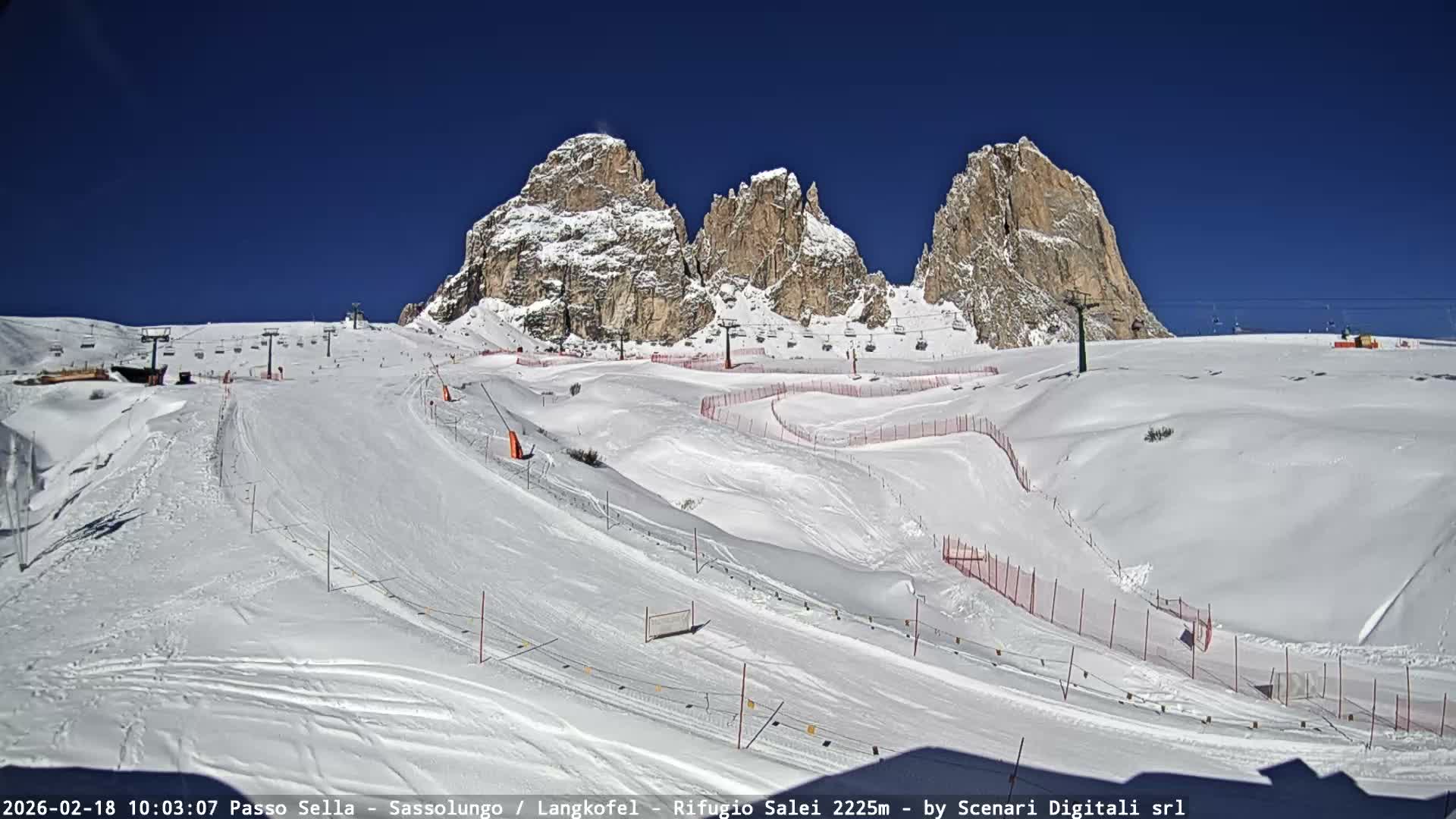 Sassolungo , Langkofel - Passo Sella Ski Slopes Dolomites Live Cam  - Bolzano, Trentino-South Tyrol, Italy