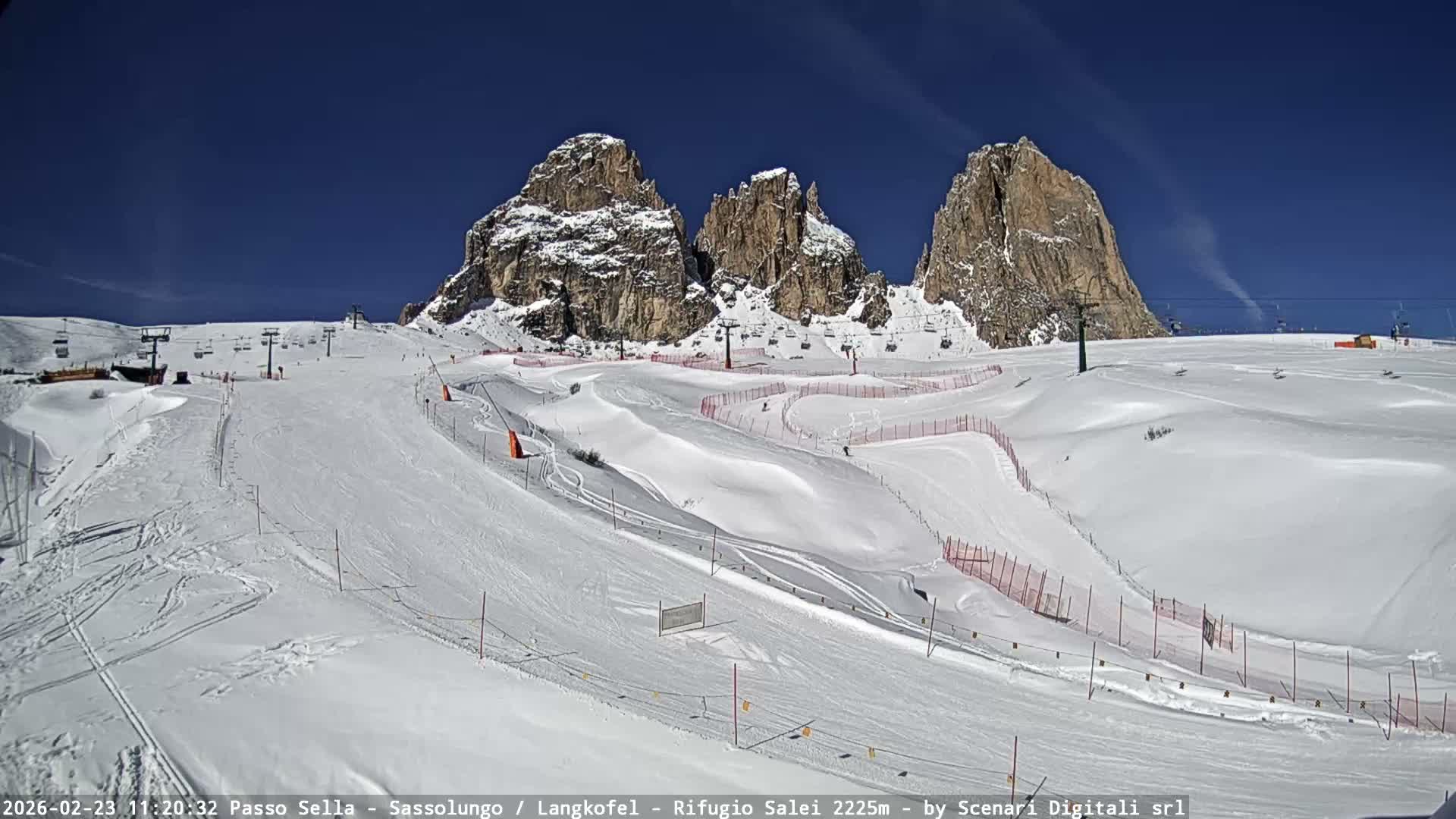 Sassolungo , Langkofel - Passo Sella Ski Slopes Dolomites Live Cam  - Bolzano, Trentino-South Tyrol, Italy