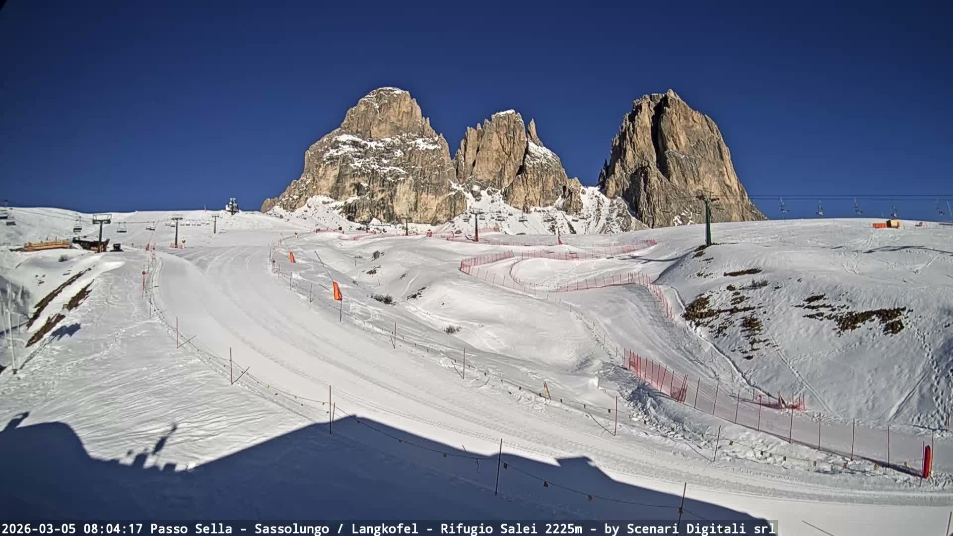 Sassolungo , Langkofel - Passo Sella Ski Slopes Dolomites Live Cam  - Bolzano, Trentino-South Tyrol, Italy